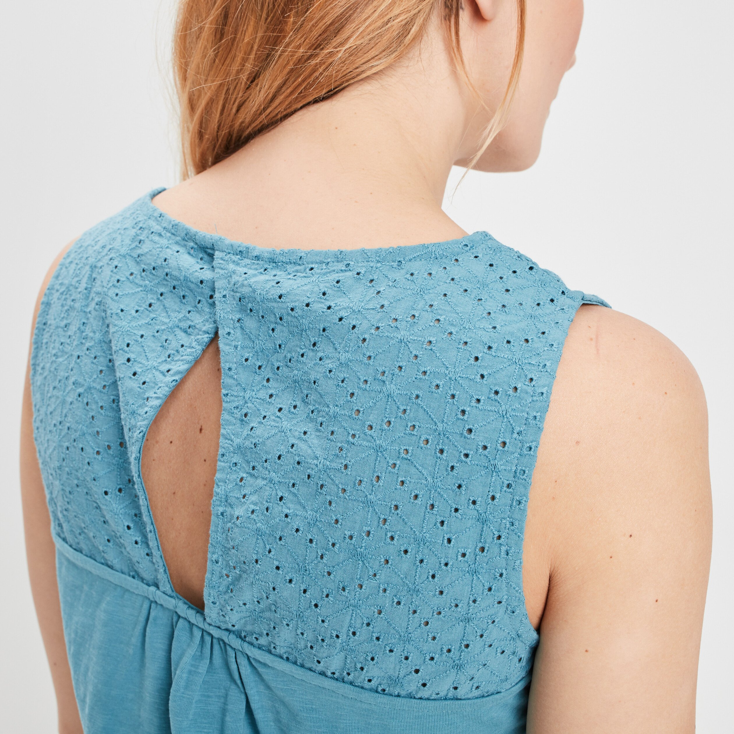 Débardeur broderie anglaise au dos bleu gris femme | La Halle