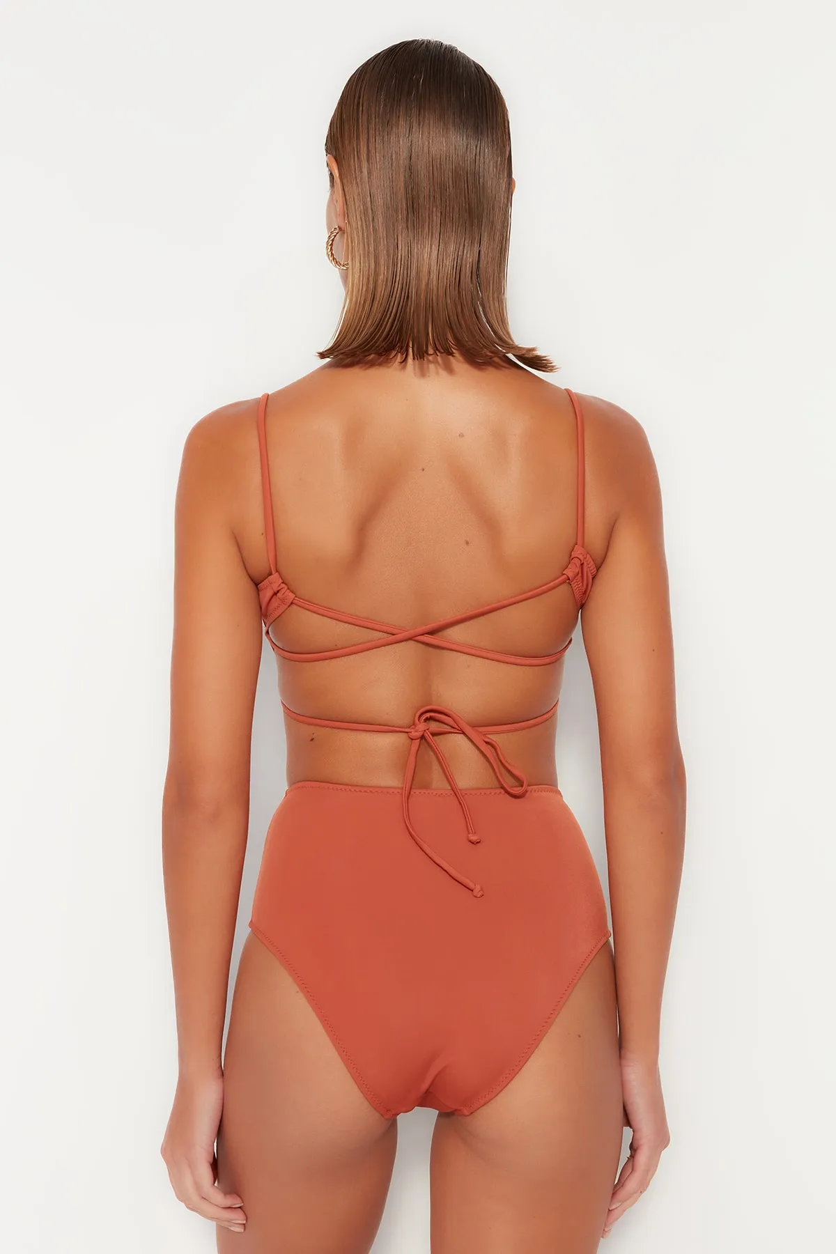 Trendyol Collection  Bralette-Bikinioberteil mit Kachelmuster TBESS22BU0034
