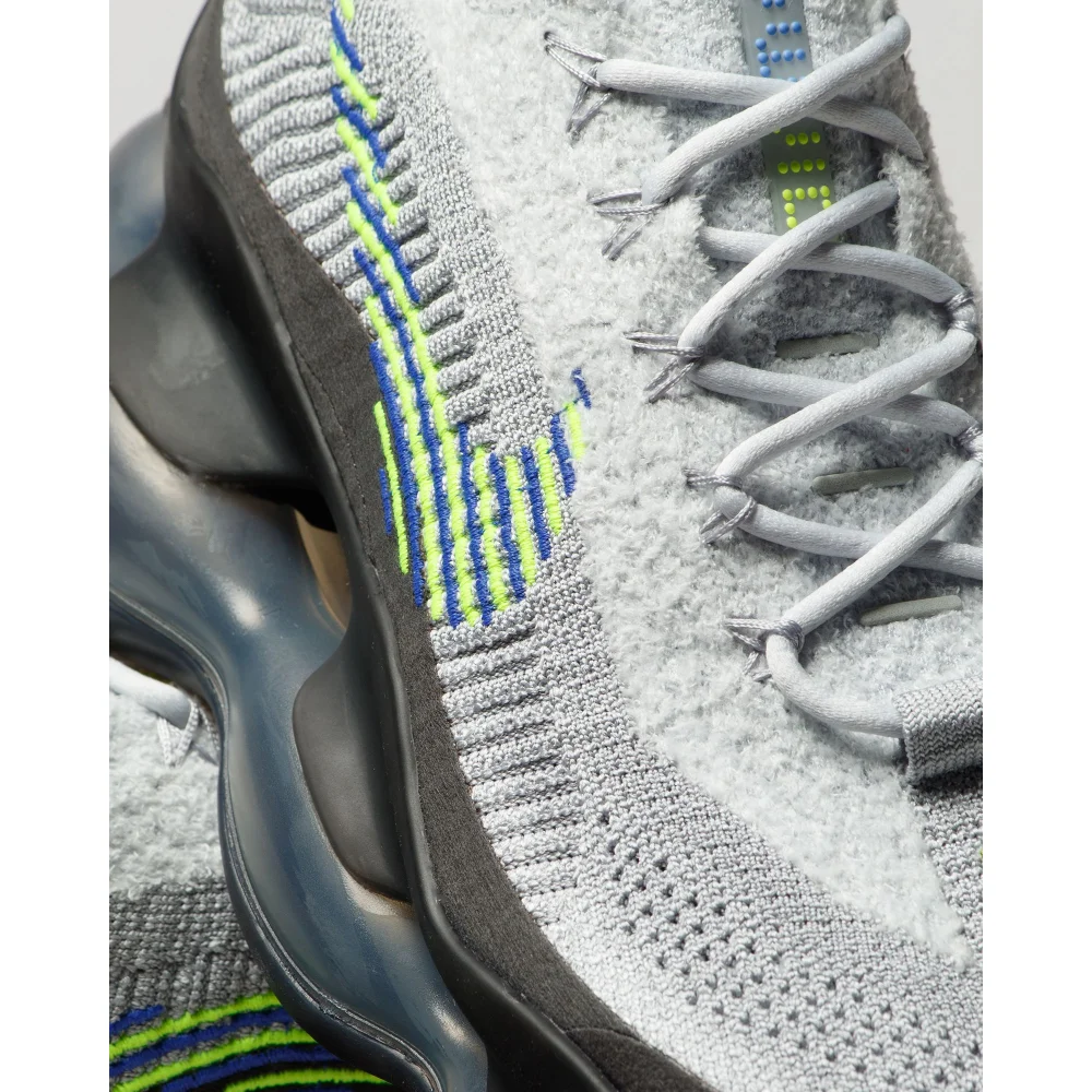 Nike Air Max Scorpion Flyknit DJ4701 002 / grau