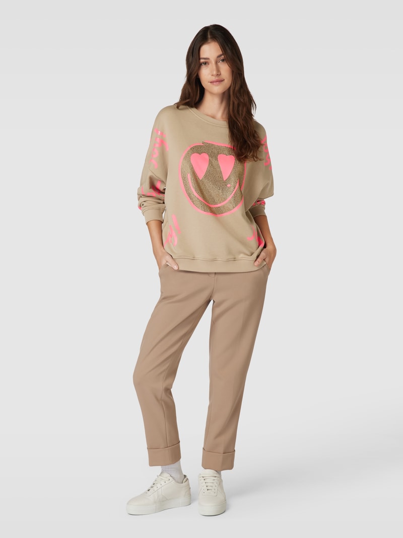 Sweatshirt mit Strasssteinbesatz Modell 'JOY' in sand