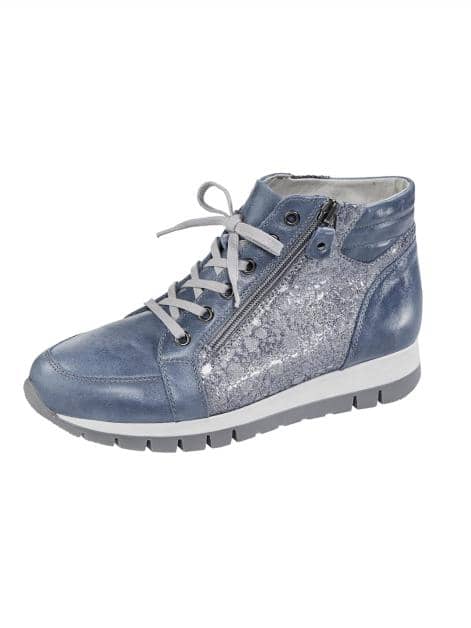 Schnürschuh