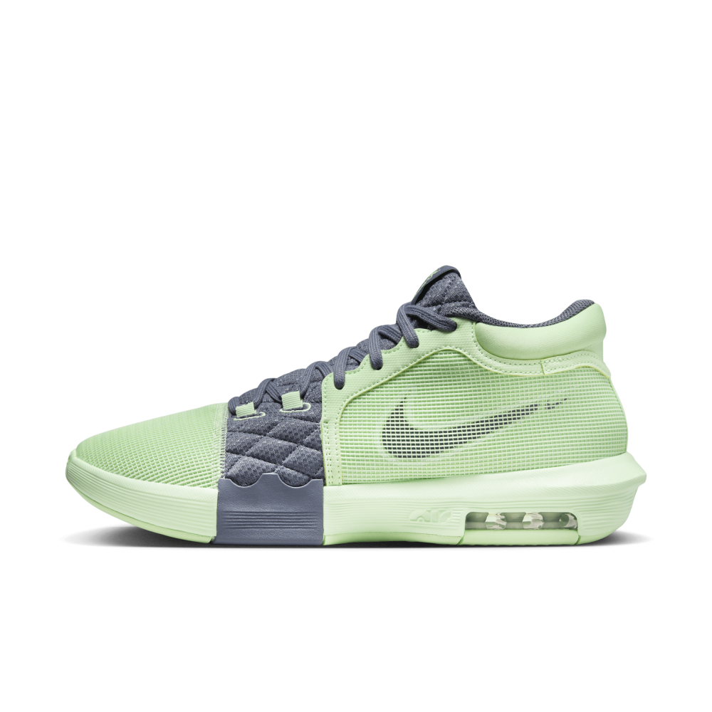 Nike LeBron Witness 8 FB2239-300 / grün