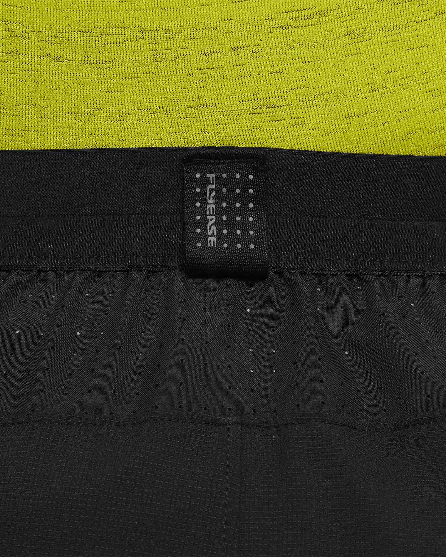 Spodnie Nike Multi Tech Jr FD4657-010