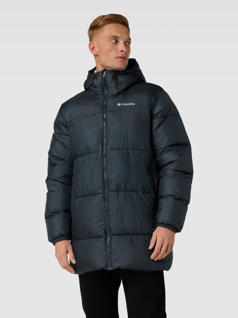 Steppjacke mit Kapuze in schwarz