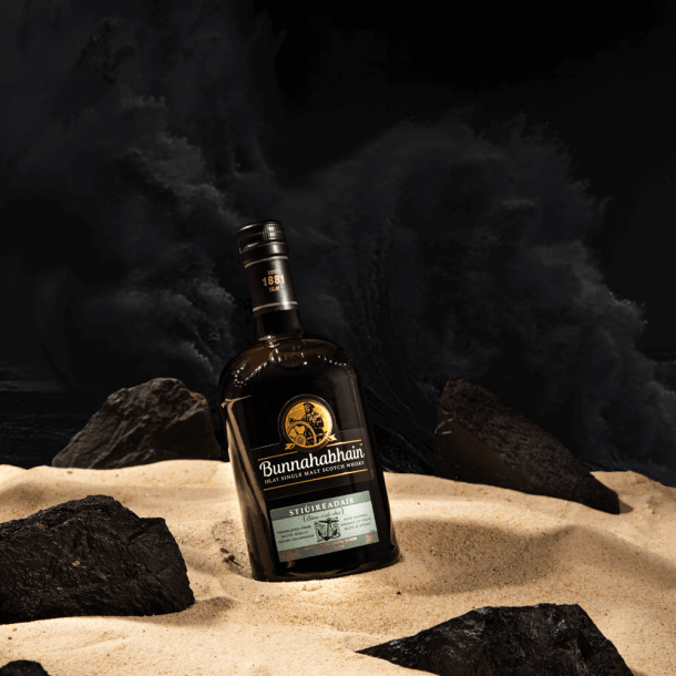 Bunnahabhain Stiùireadair 46,3% + Etui
