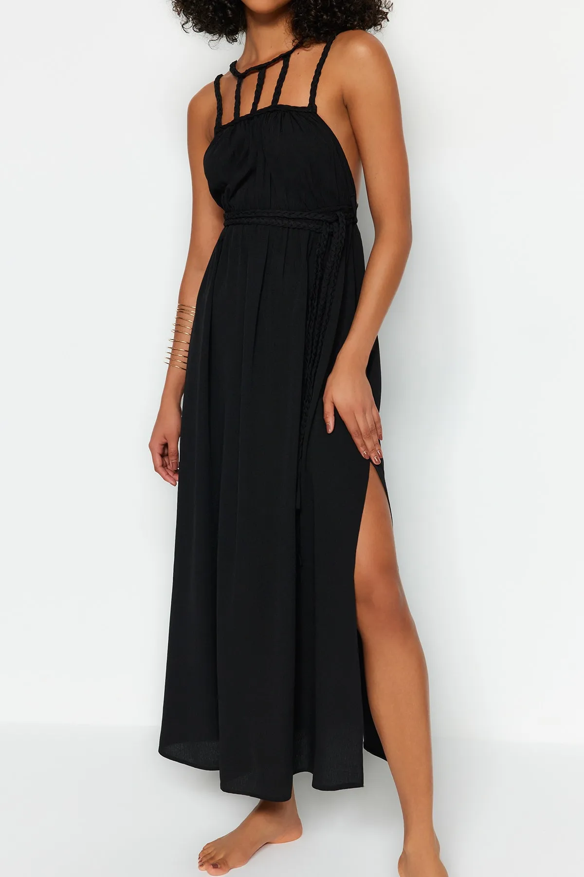 Trendyol Collection  Schwarzes Maxikleid aus gewebtem Strick mit Details aus 100 % Baumwolle TBESS23EL00070