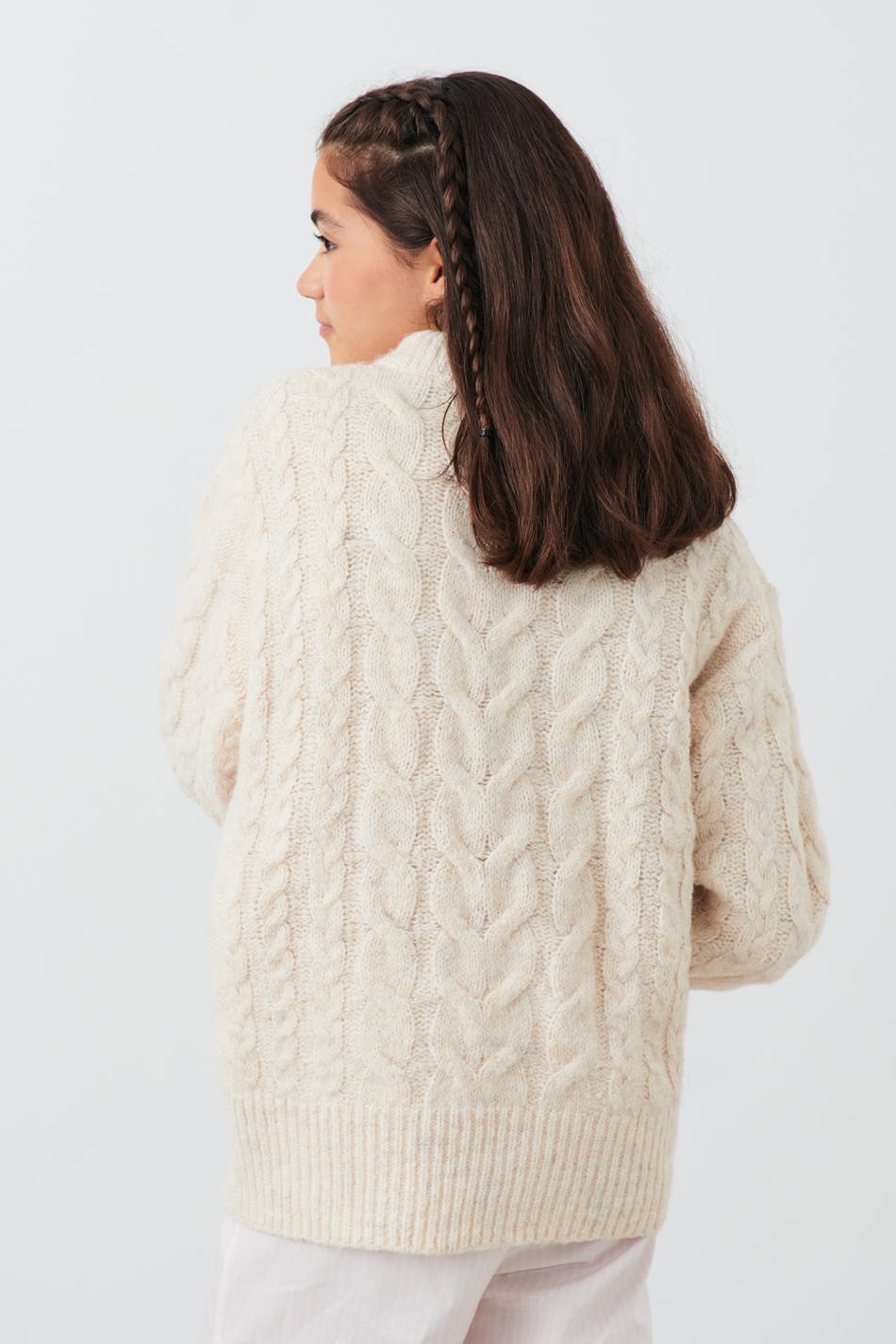 Y knitted cable sweater
