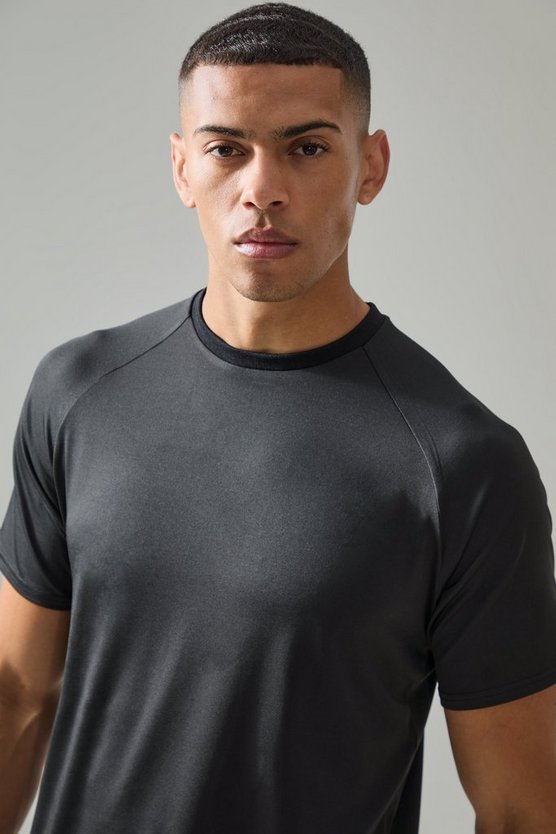 Man Active Lightweight Essentials Gym Raglan T-Shirt