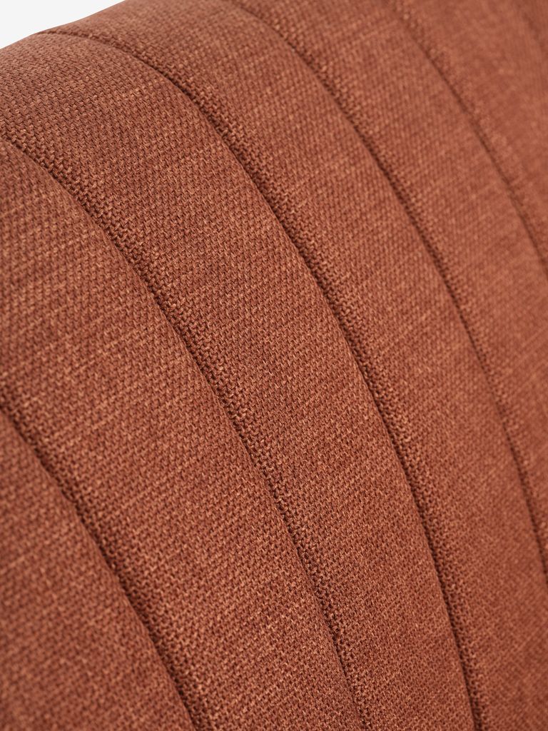 EGEDAL EGEDAL 2,5-seters sofa i terrakotta/eik stoff