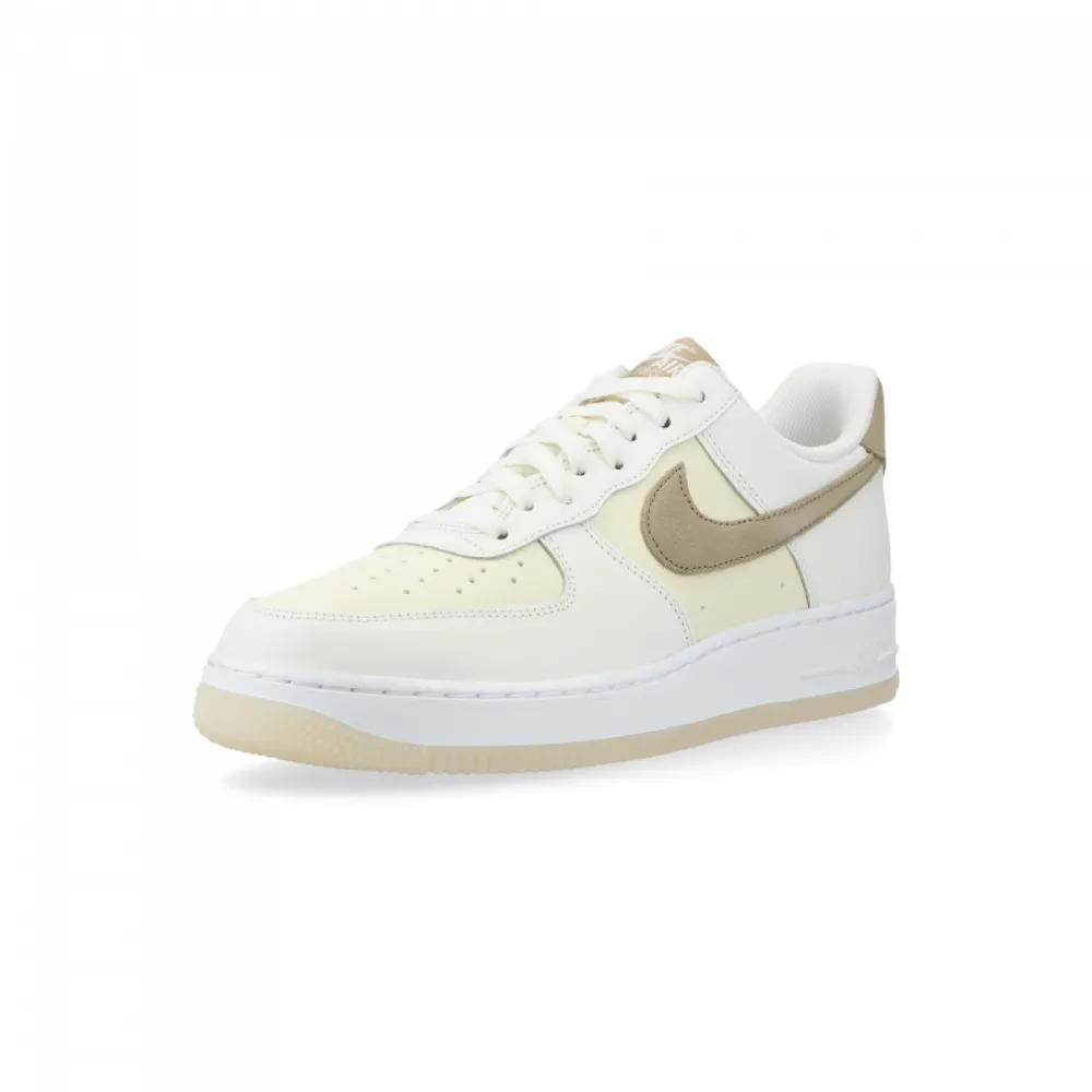 Nike Air Force 1 07 LV8 FN5832-101 / weiss