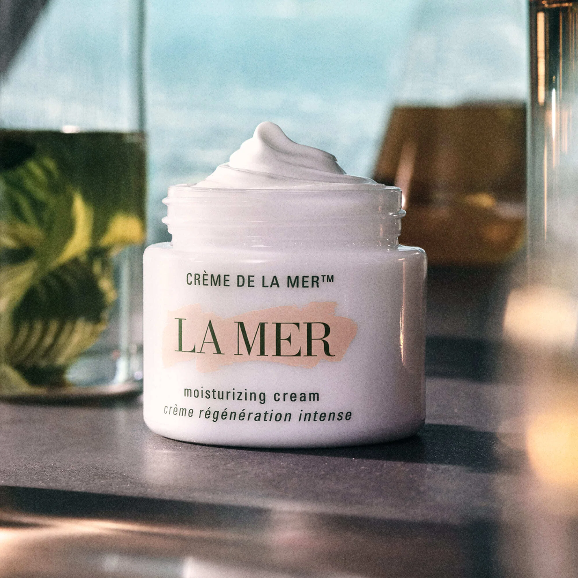 Collection Moisture Crème de La Mer - Soin Visage Effet Global 24H
