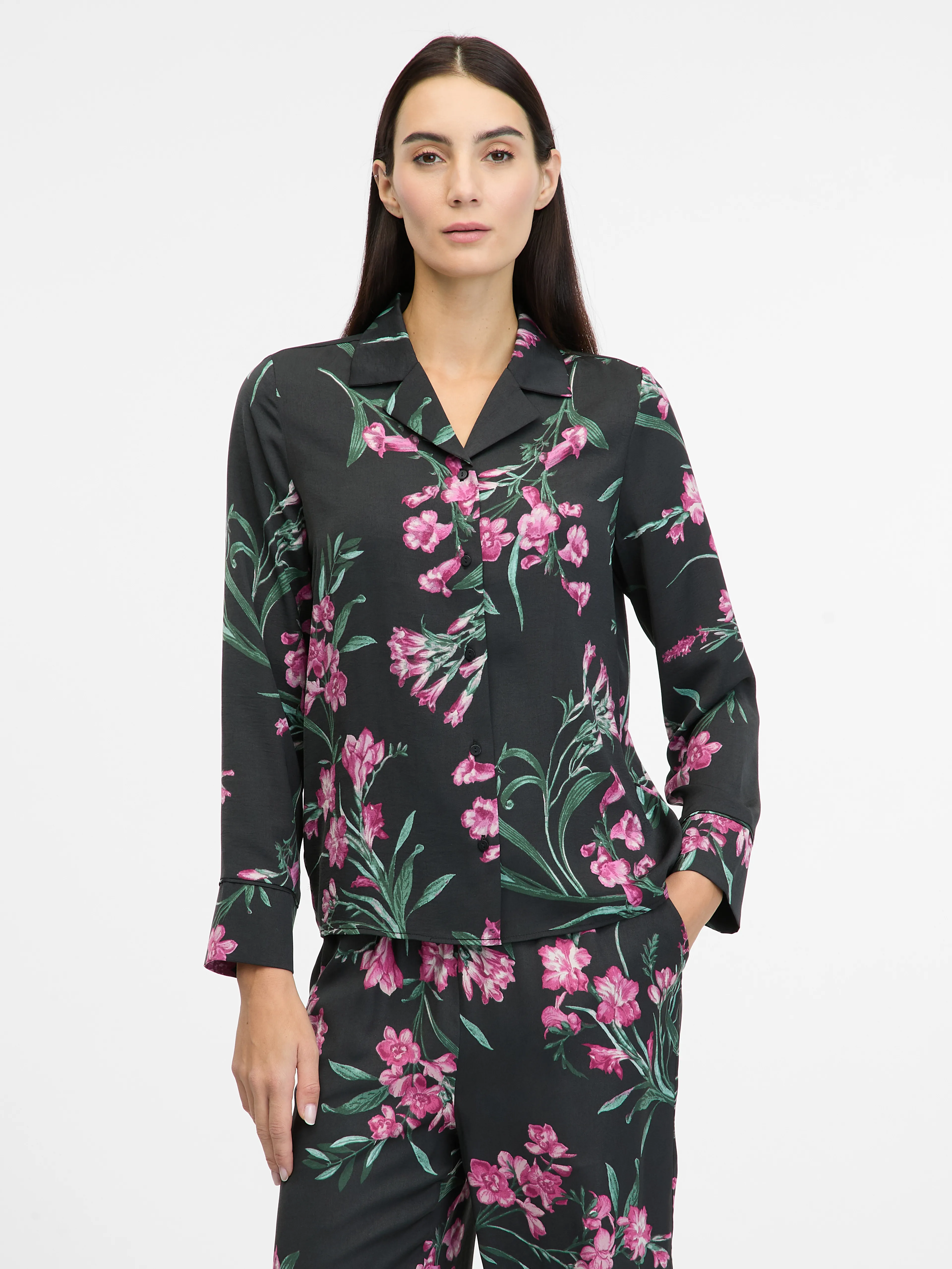Schwarzes Damen-Satin-Nachthemd ORSAY