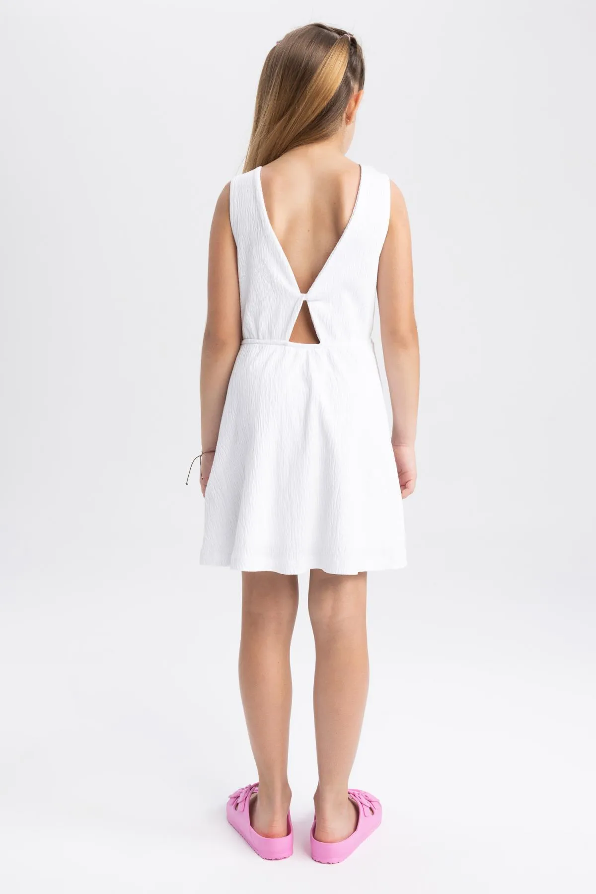 DeFacto  Ärmelloses Kleid mit Rückendetail für Mädchen A1462a823hs