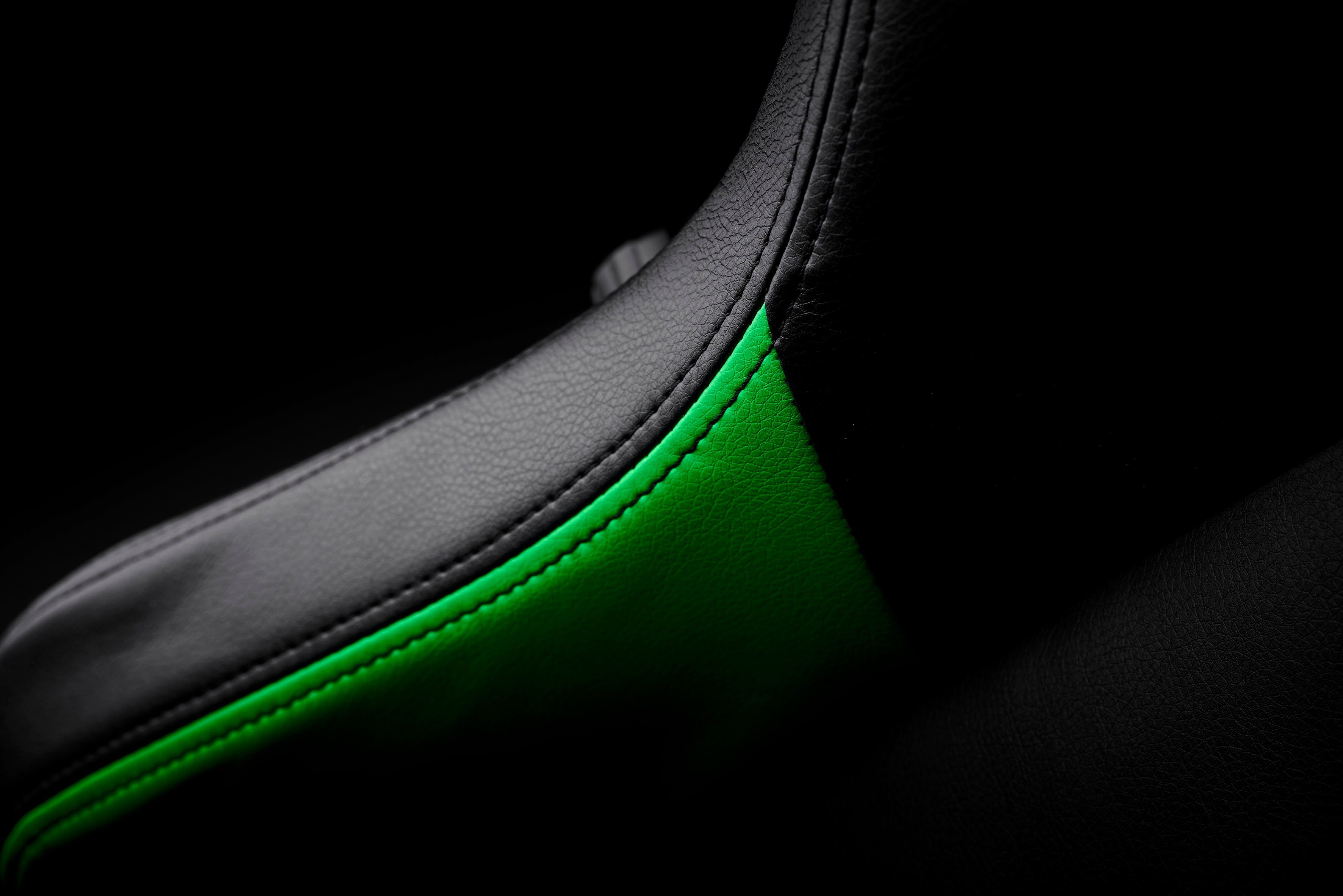 RAZER Gaming-Stuhl Tarok Ultimate by Zen