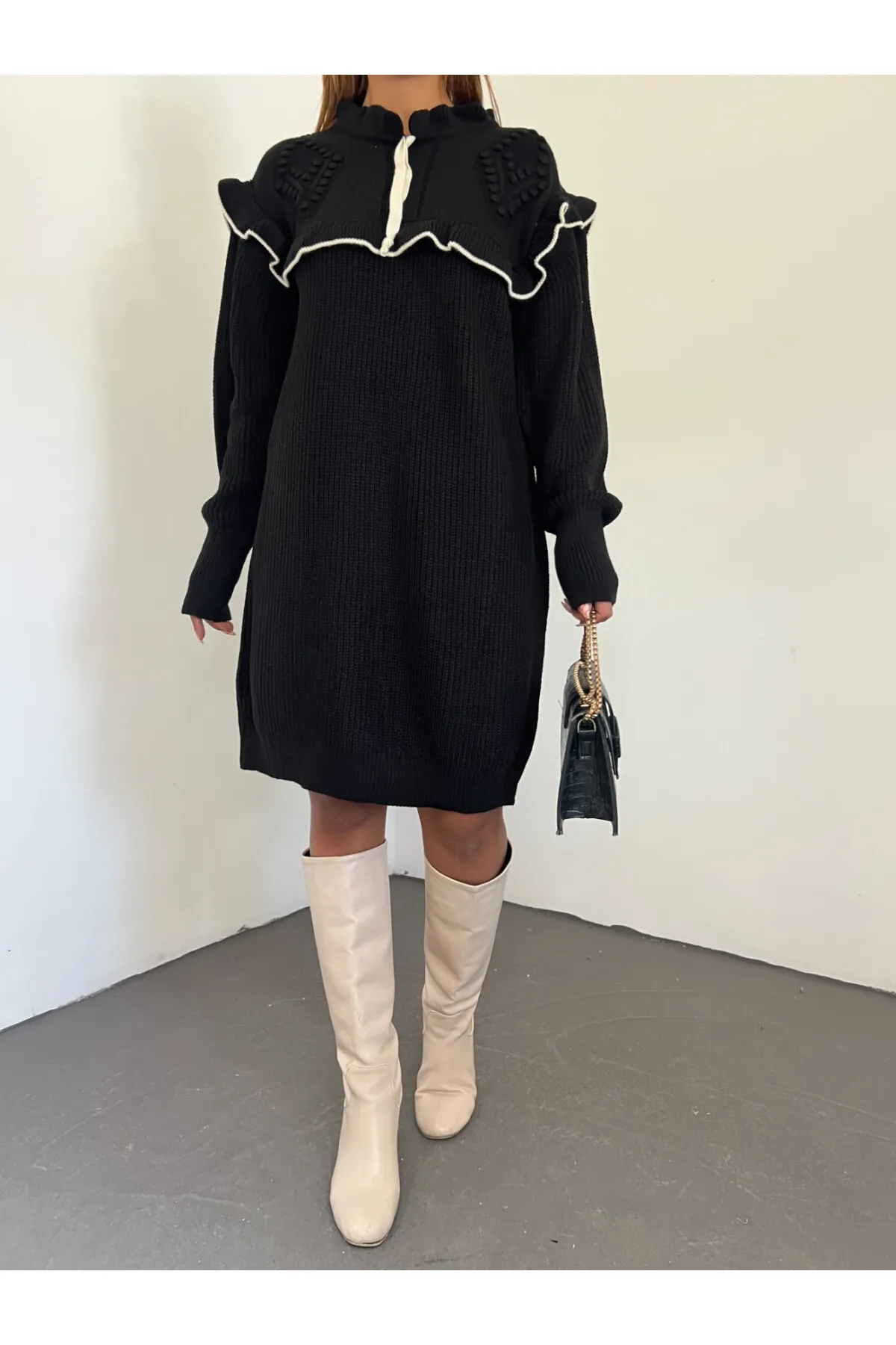 Modamorfo  Stricktunika mit Spitze und Rüschenkragen