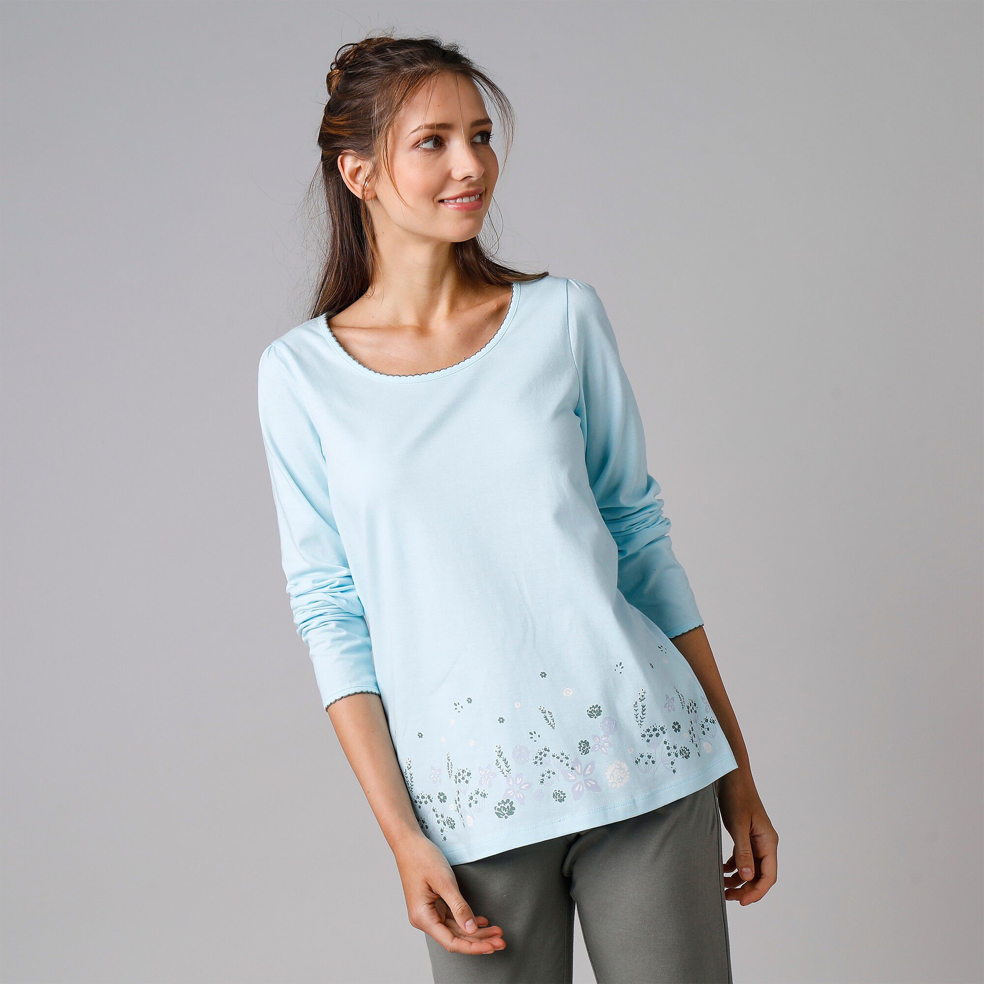 Tee-shirt de pyjama manches longues imprimé base fleurs