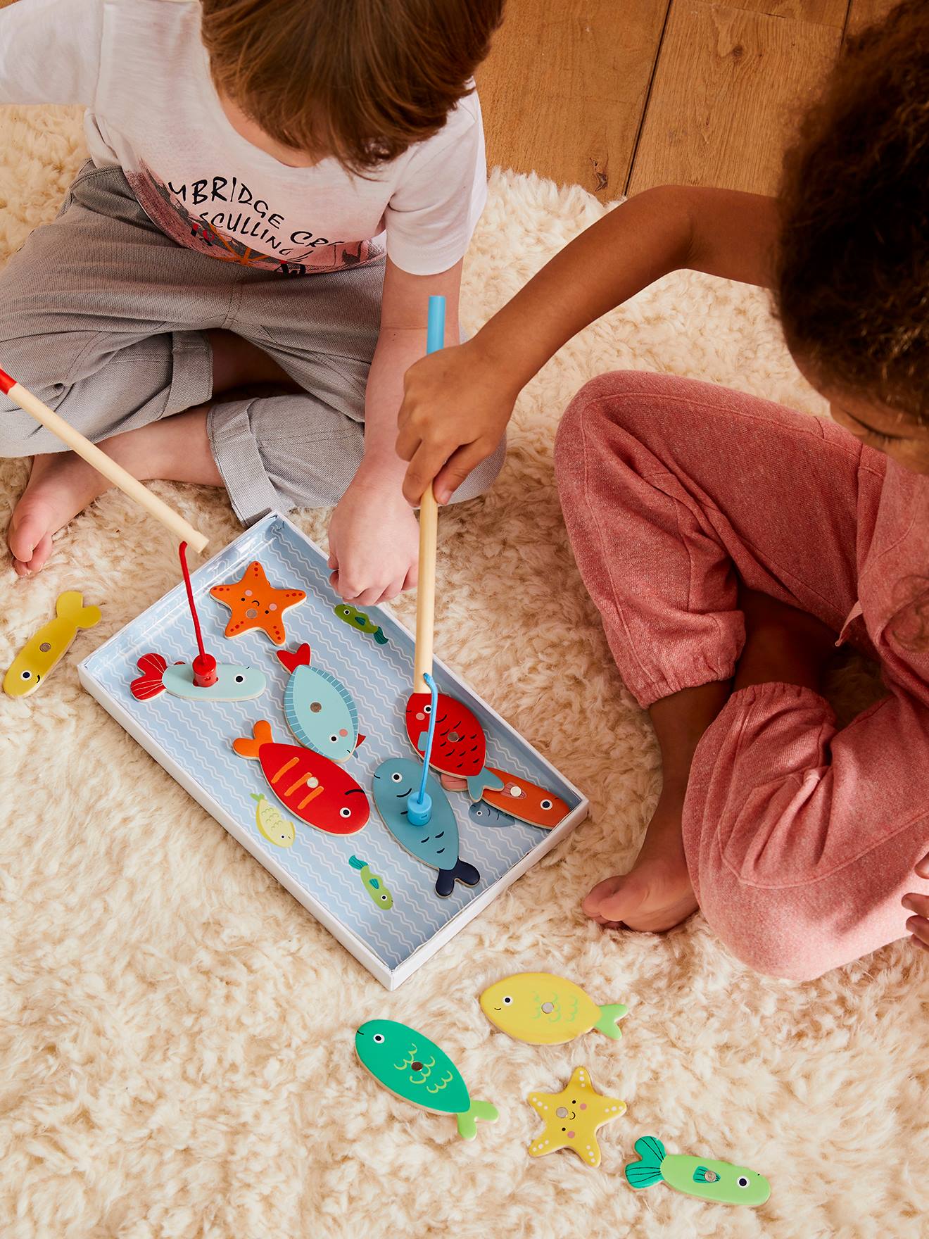 Pêche à la ligne magnétique en bois FSC® multicolore