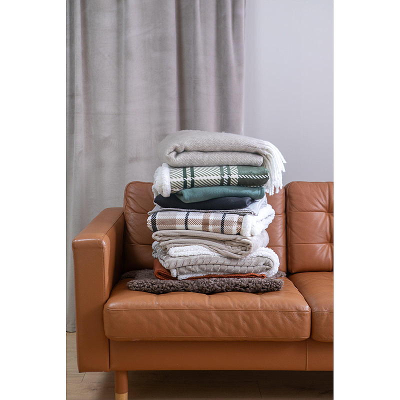 Home Pledd 130x160 cm m/frynser sand