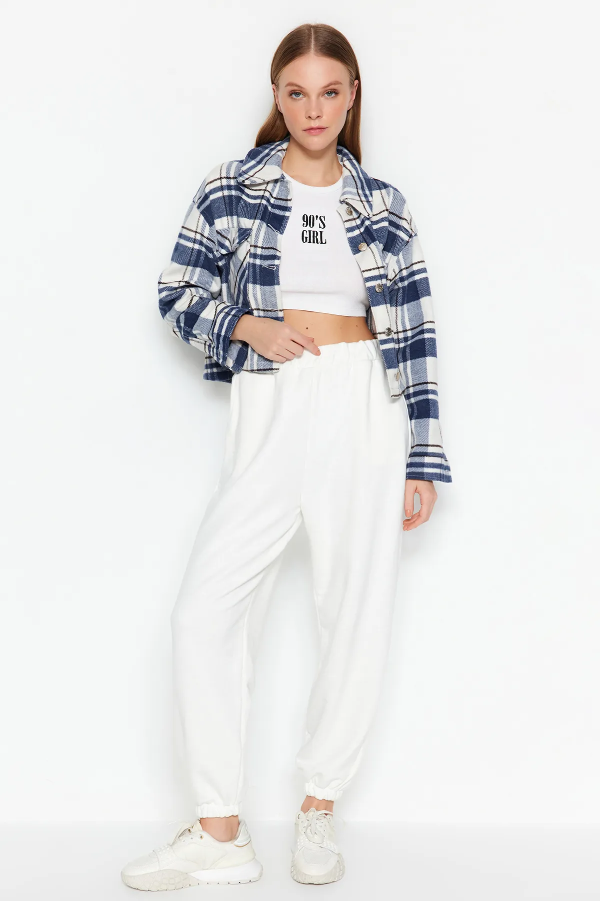 Trendyol Collection  Ecrufarbene, dicke Jogginghose aus Ballon-Jogginghose aus Strick TWOAW24EA00030
