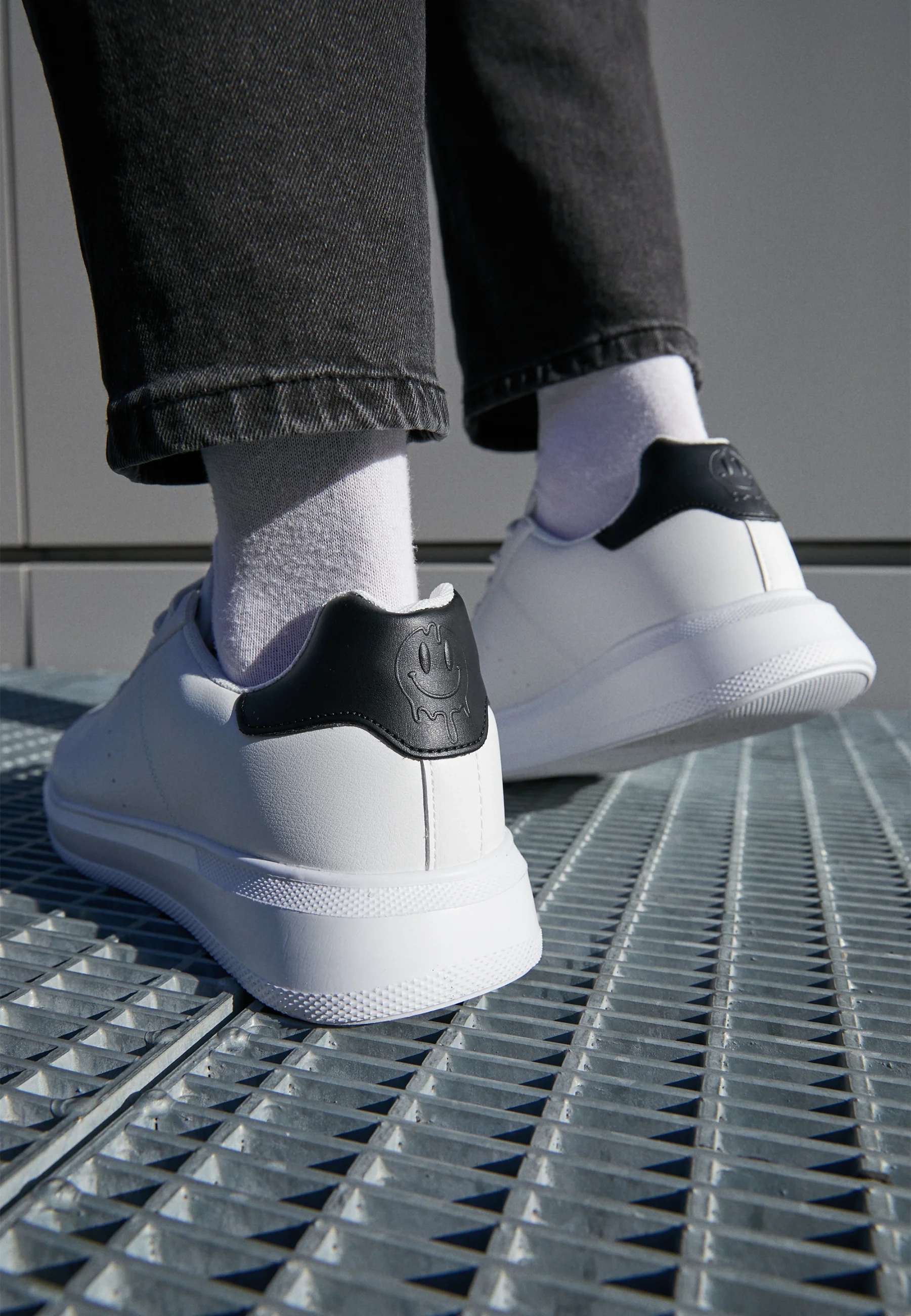 YOURTURN UNISEX - Zapatillas bajas