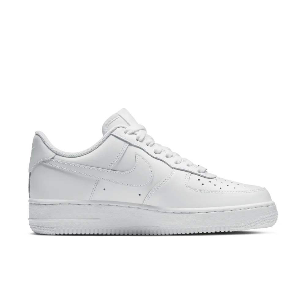 Nike Air Force 1 07 WMNS DD8959-100 / weiss