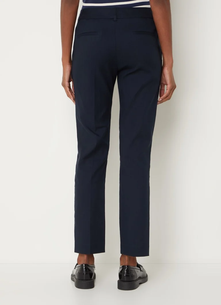 Pantaloni chino Gerard Darel Cora a vita media e taglio affusolato con tasche laterali.