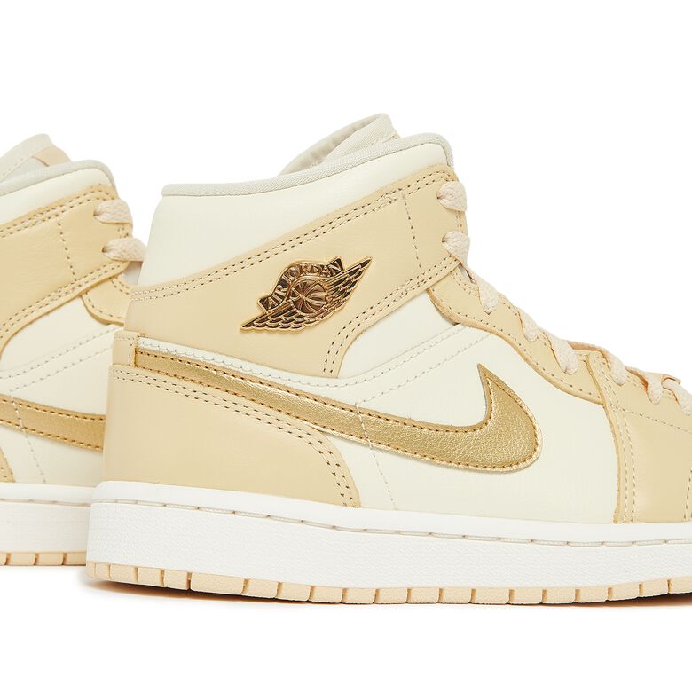 JORDAN Wmns Air Jordan 1 Mid SE 
