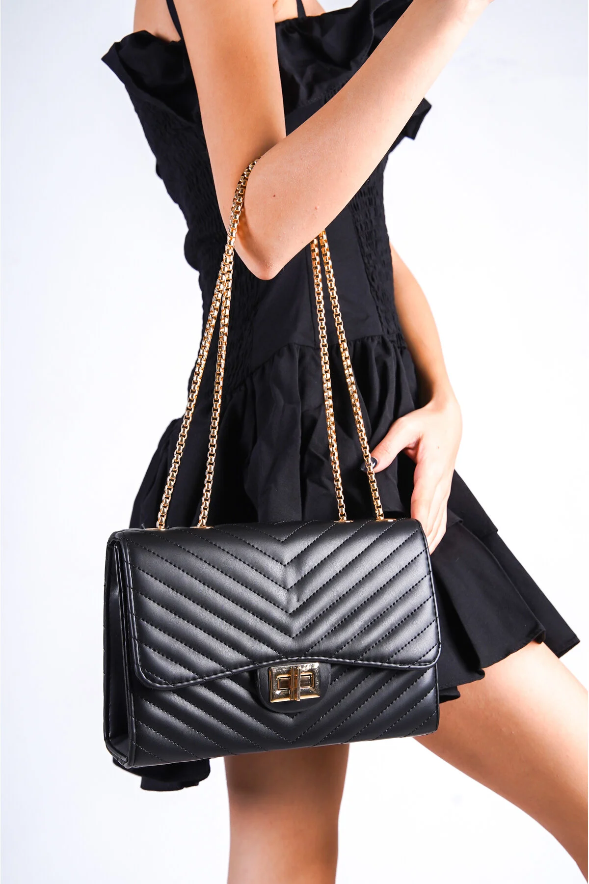 Capone Outfitters  Capone London Quilted Black Damentasche