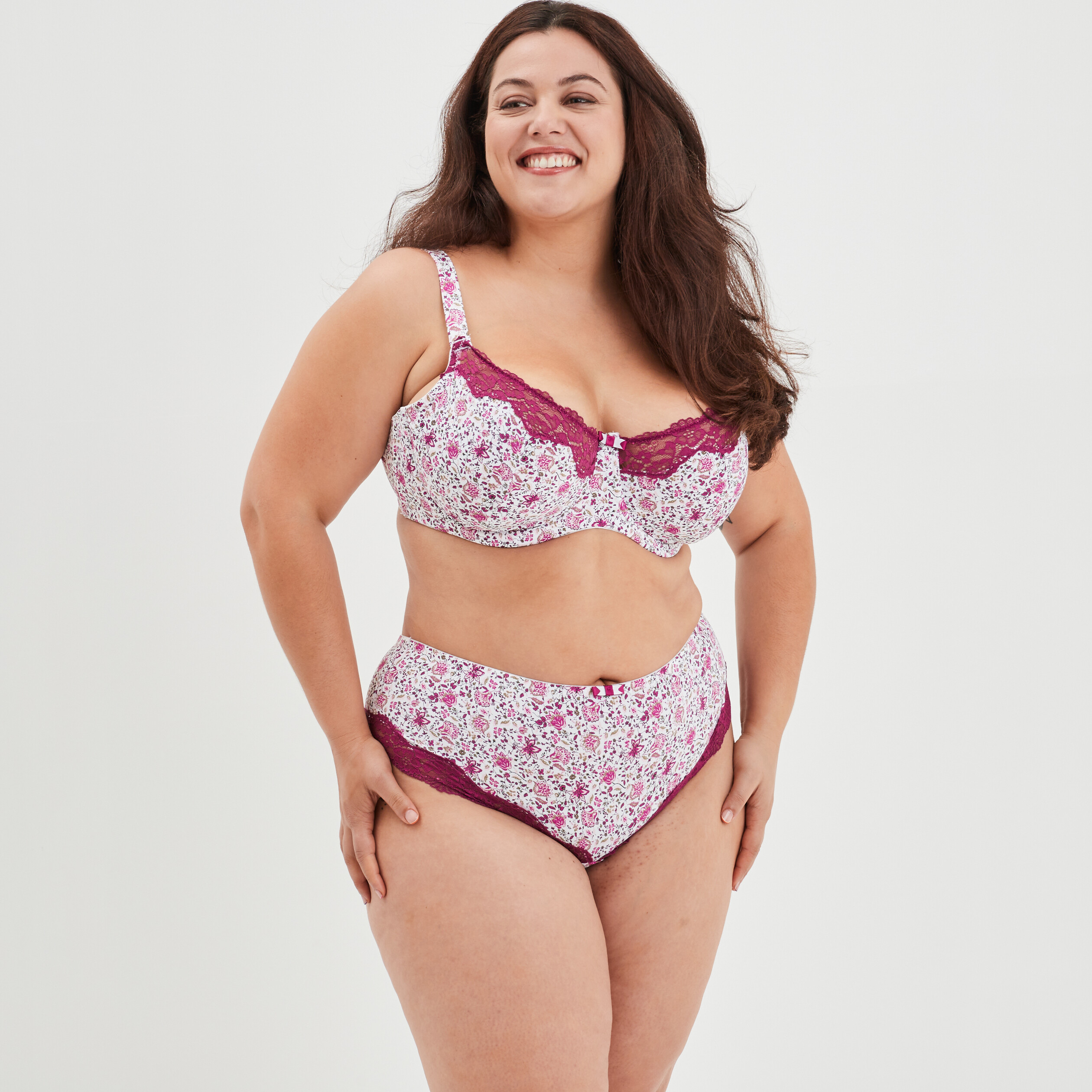 Soutien-gorge corbeille microfibre beige femme grande taille | La Halle