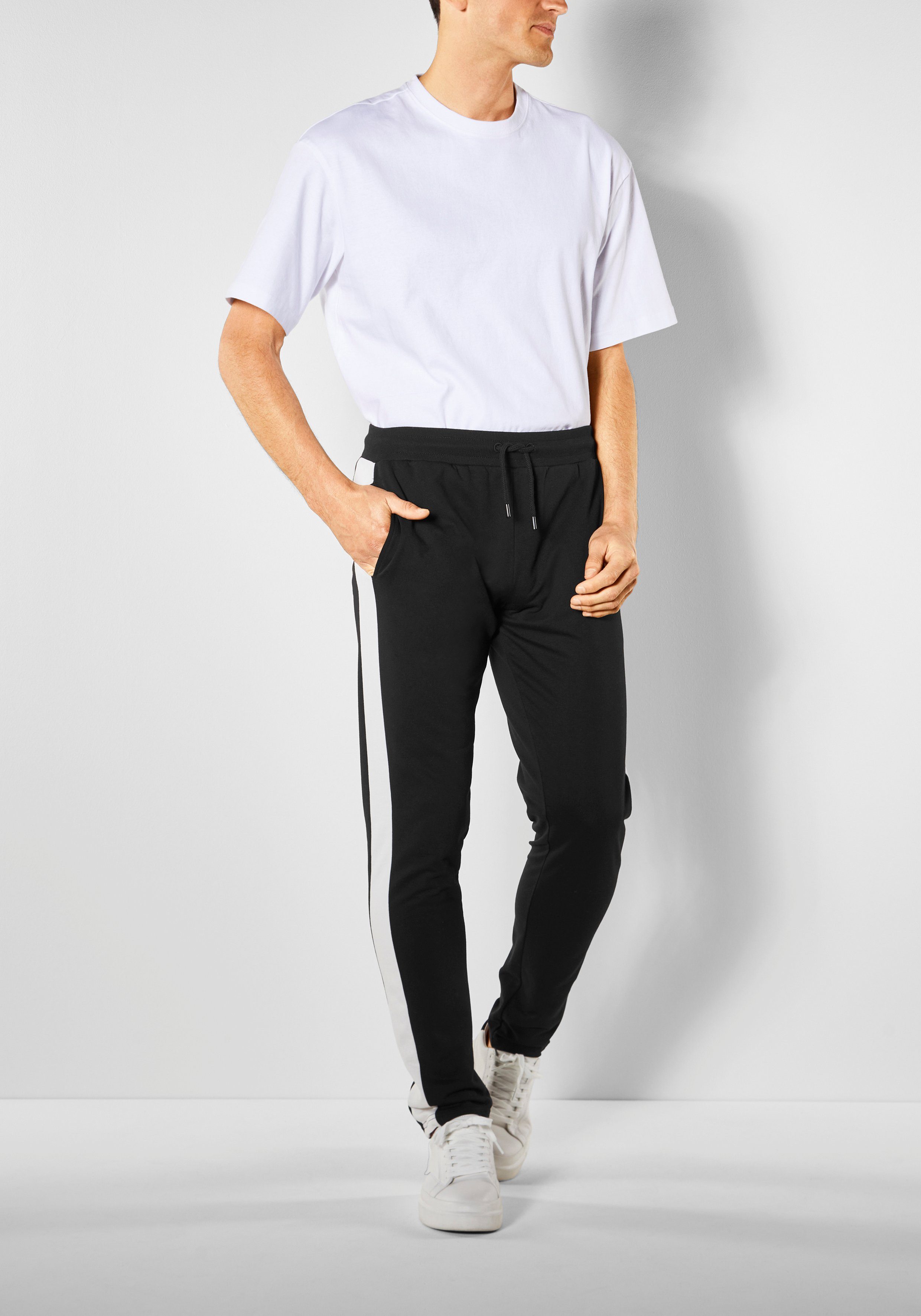 H.I.S Sweathose seitlicher Streifen mit Logodruck