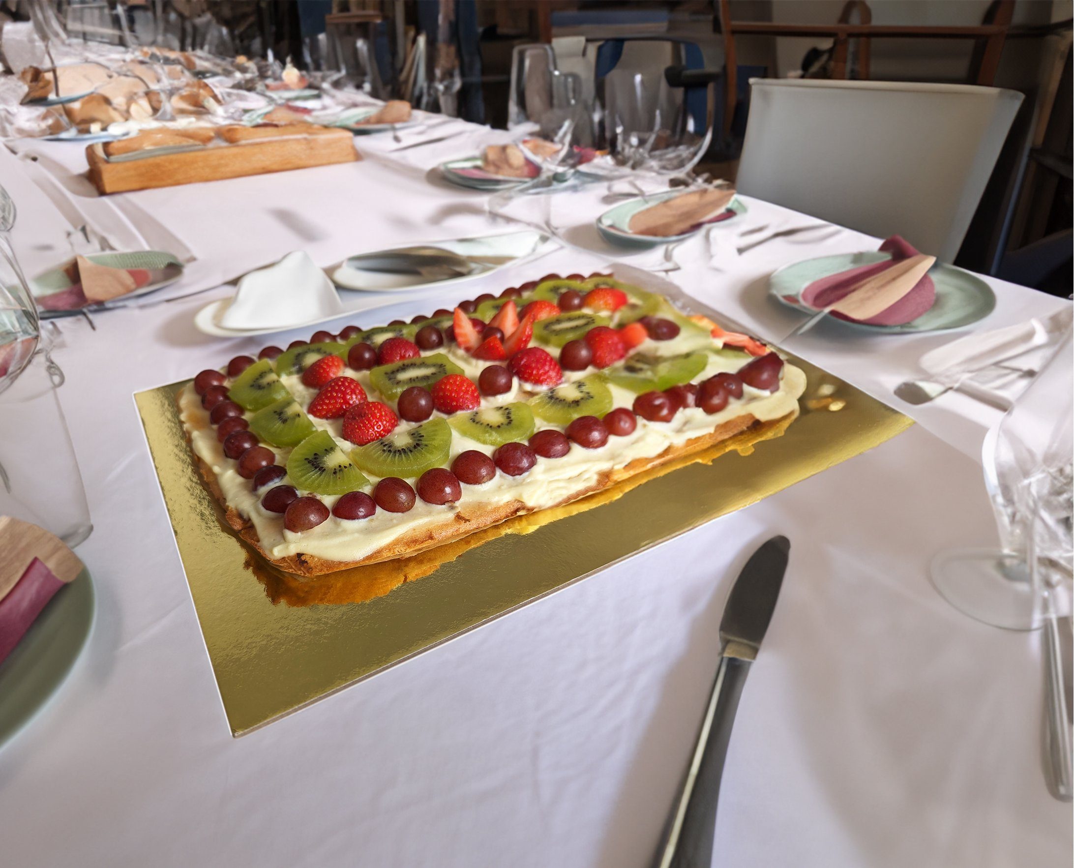 KITCHENDREAM Tortenplatte CakeBoard Set Kuchenplatte eckig gold UND silber in 3 mm starker Pappe, (5-tlg)