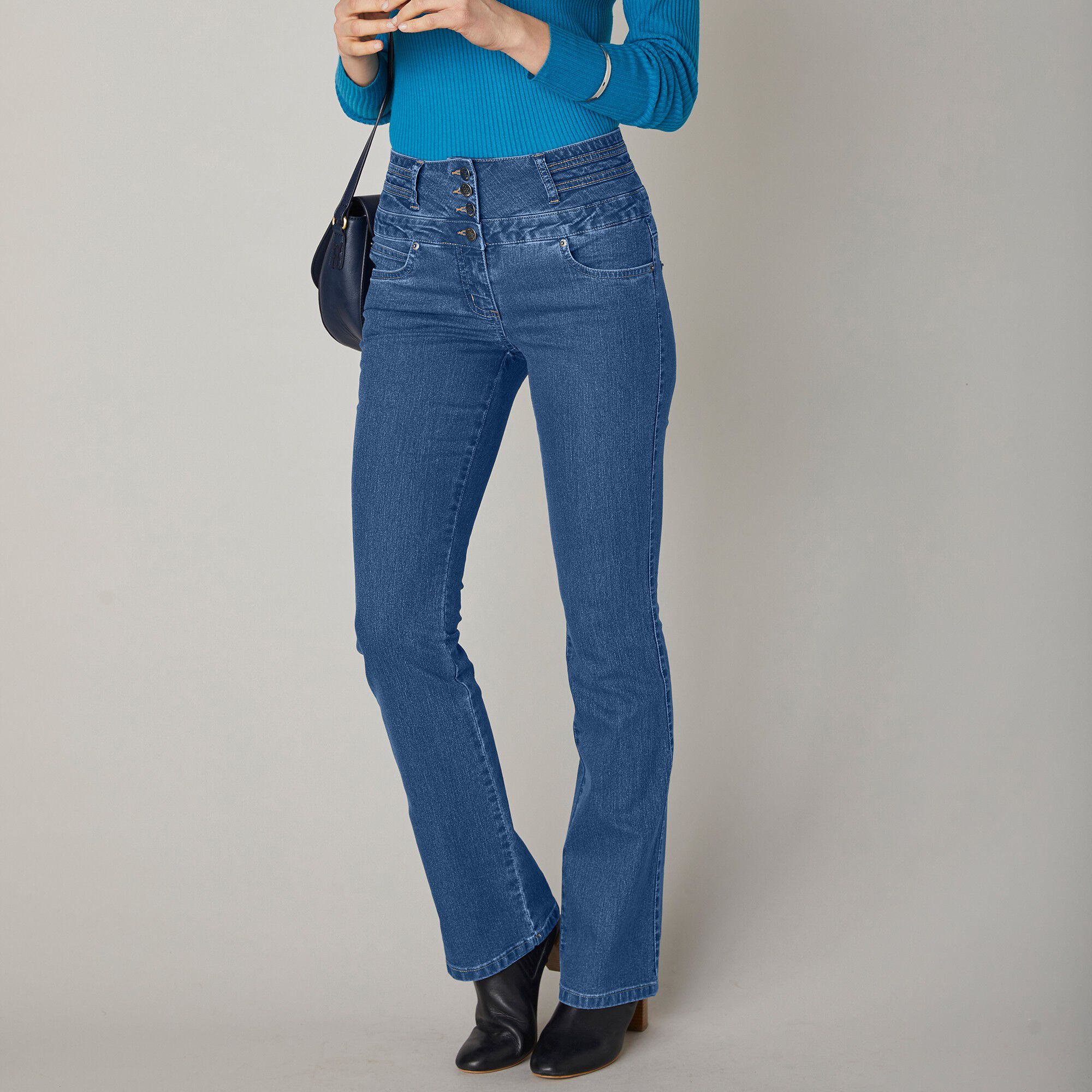 Jean coupe boocut taille haute