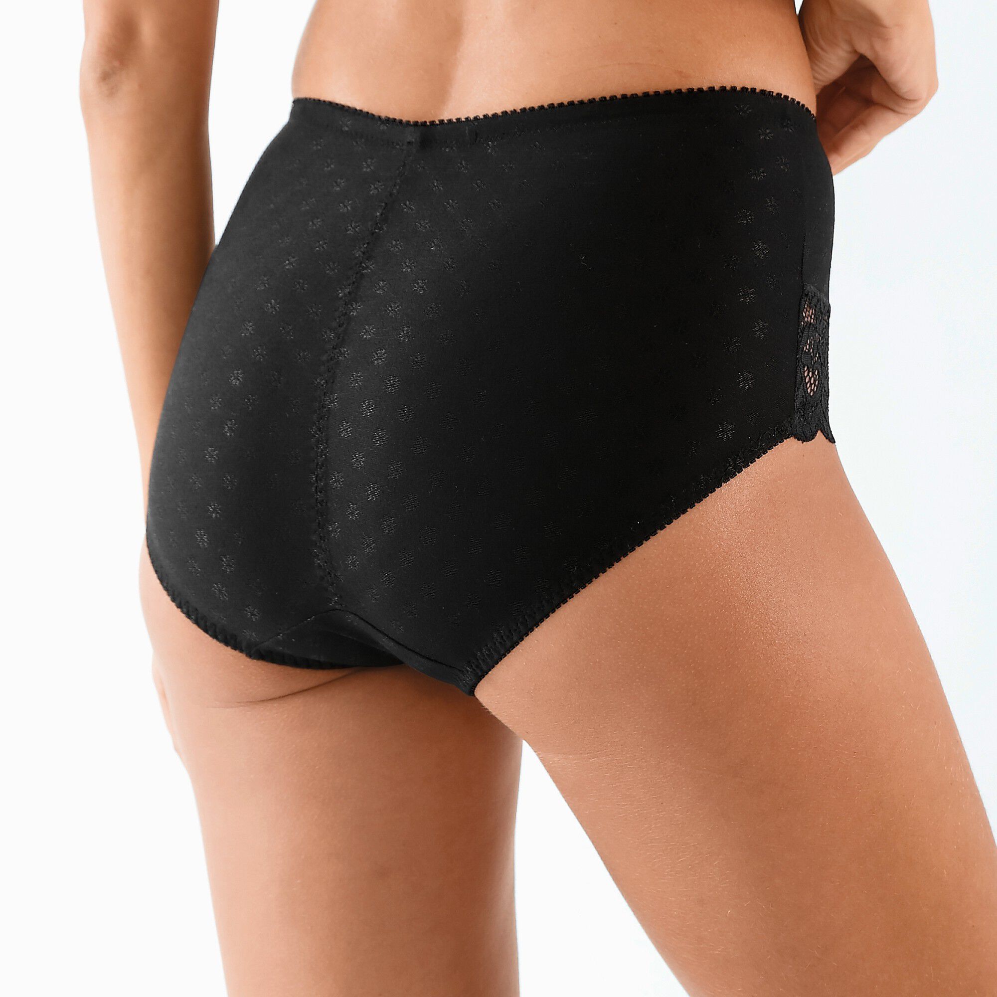 Culotte forme boxer dentelle gainante