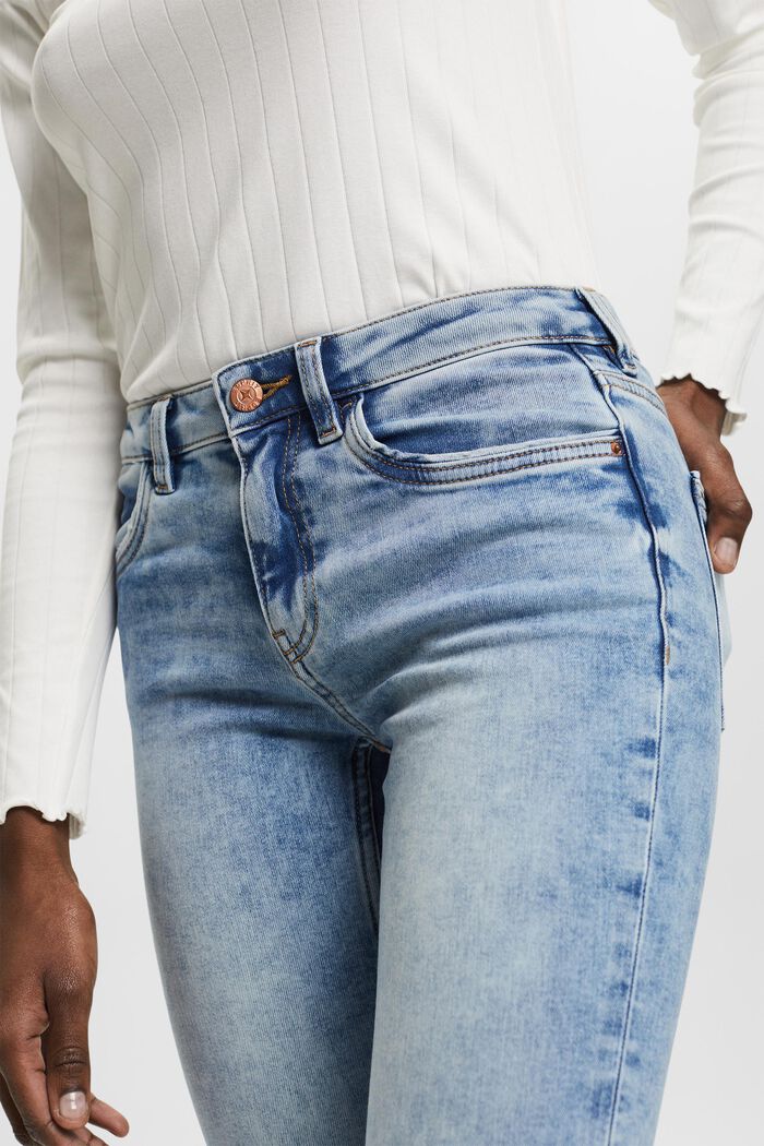 Mid-Rise-Stretchjeans in schmaler Passform