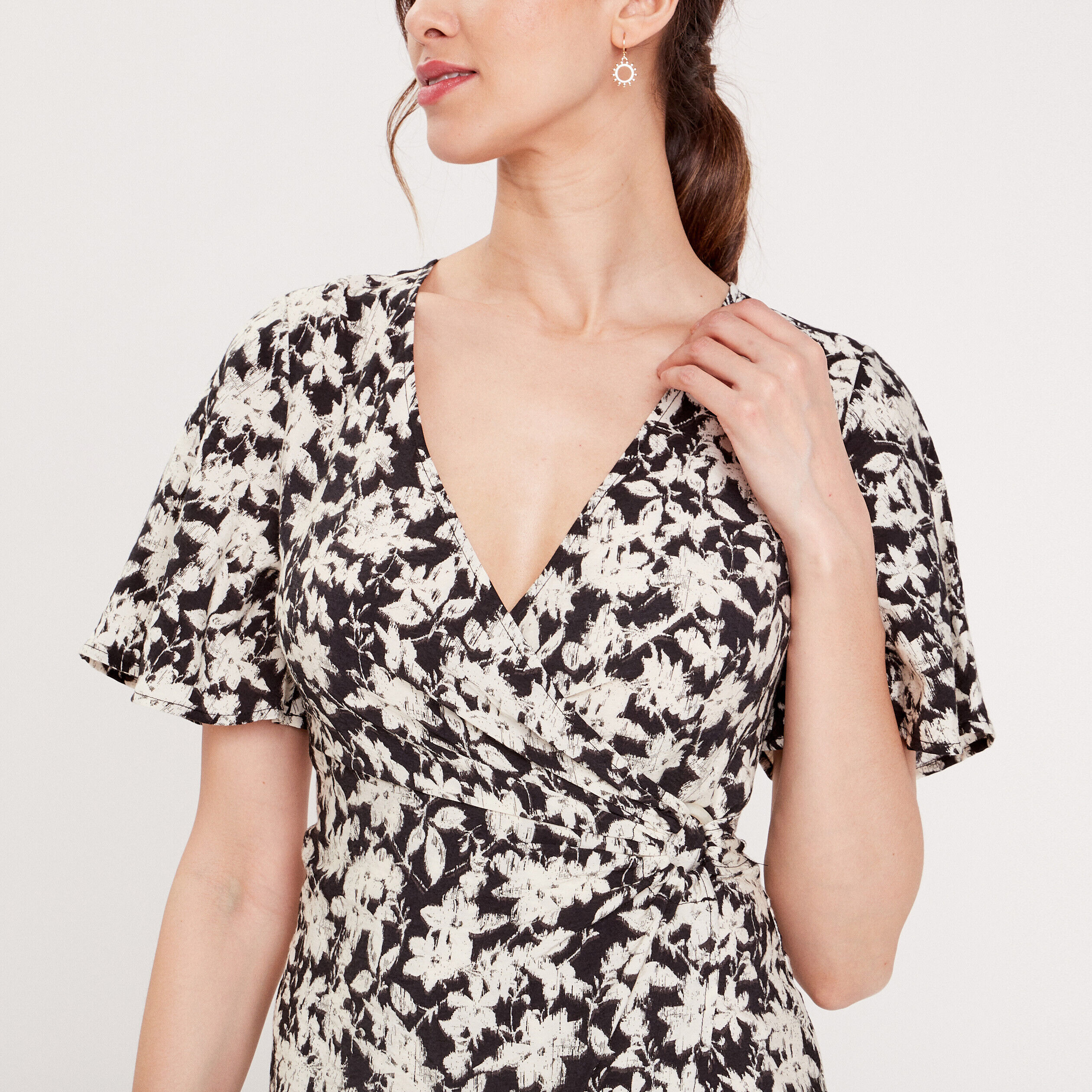 Robe portefeuille à manches courtes noir femme | Cache Cache