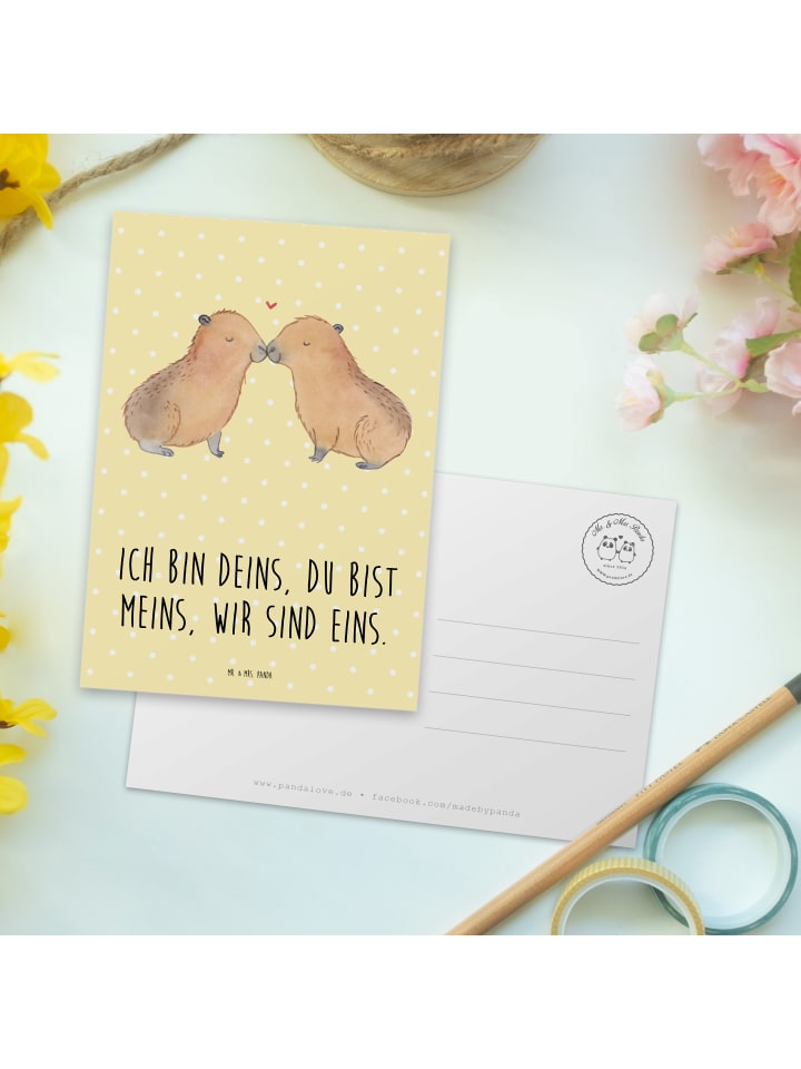 Mr. & Mrs. Panda Postkarte Capybara Liebe mit Spruch in Gelb Pastell günstig kaufen onesize