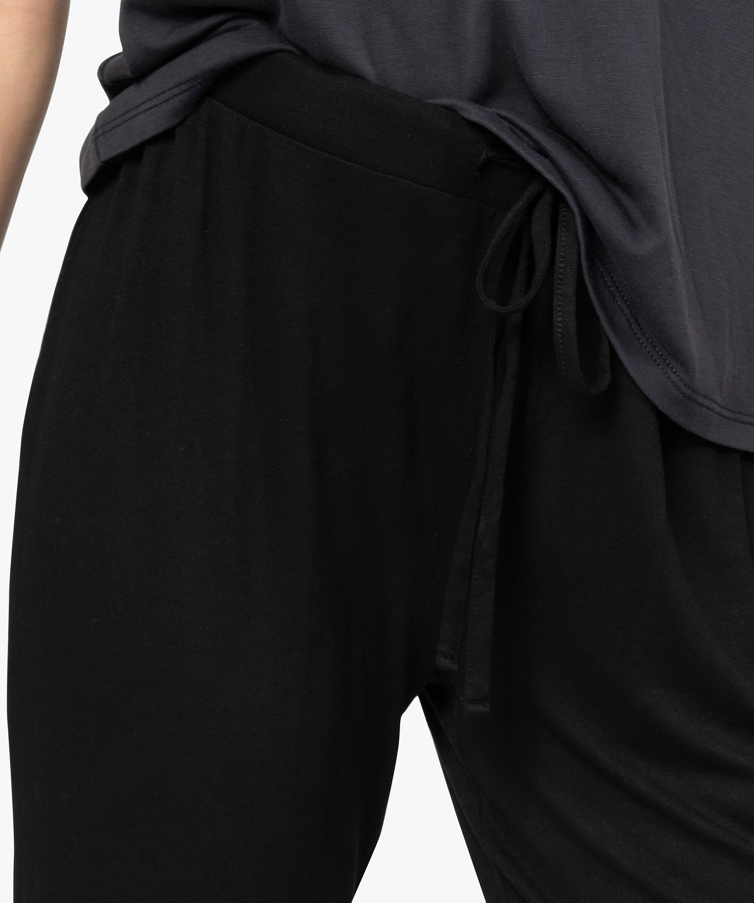 Pantalon de pyjama femme en maille fine avec bas resserré noir | GEMO