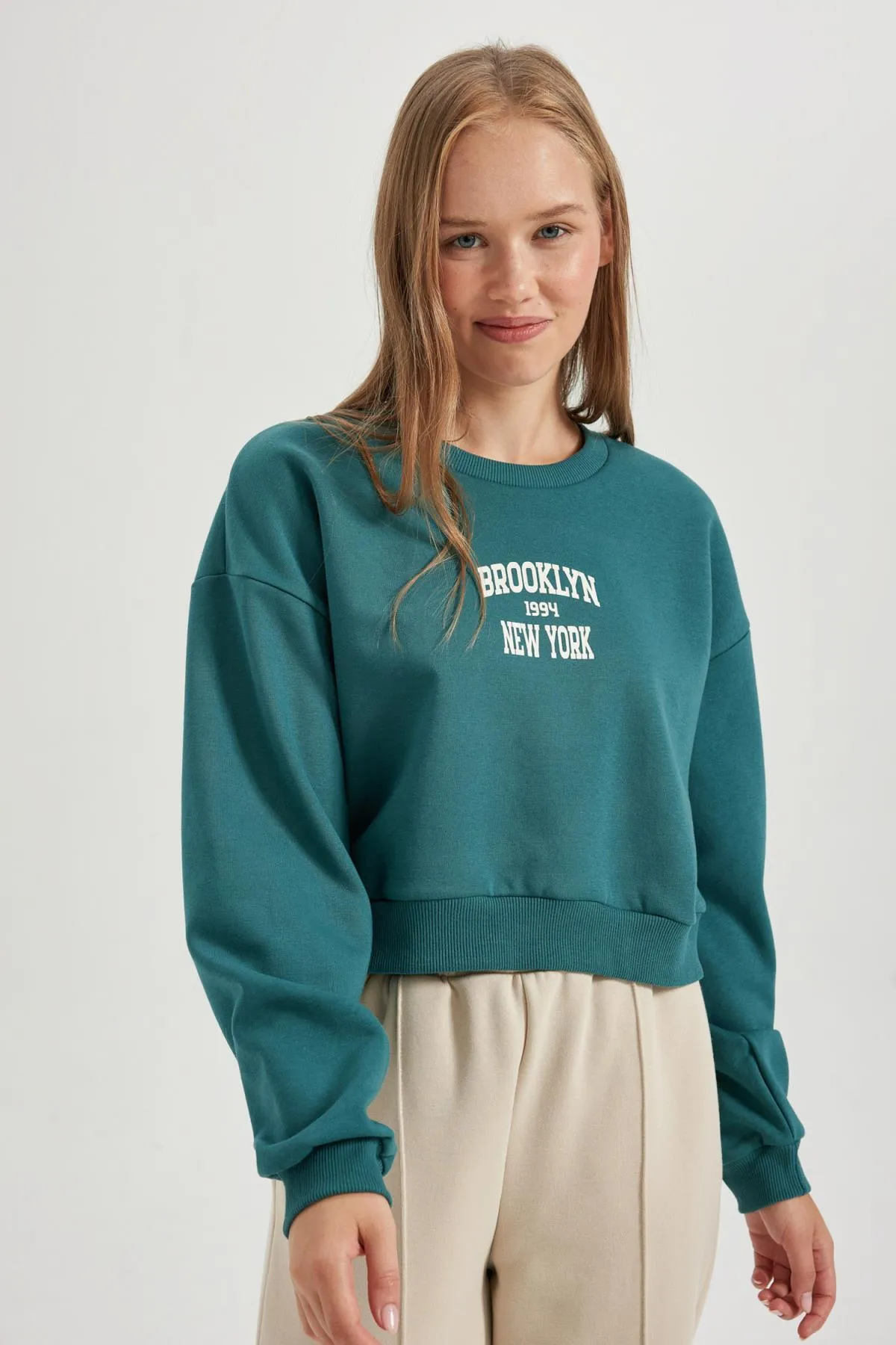 DeFacto  Cooles Oversize-Fit-Sweatshirt mit Rundhalsausschnitt, dick, B2939ax23wn