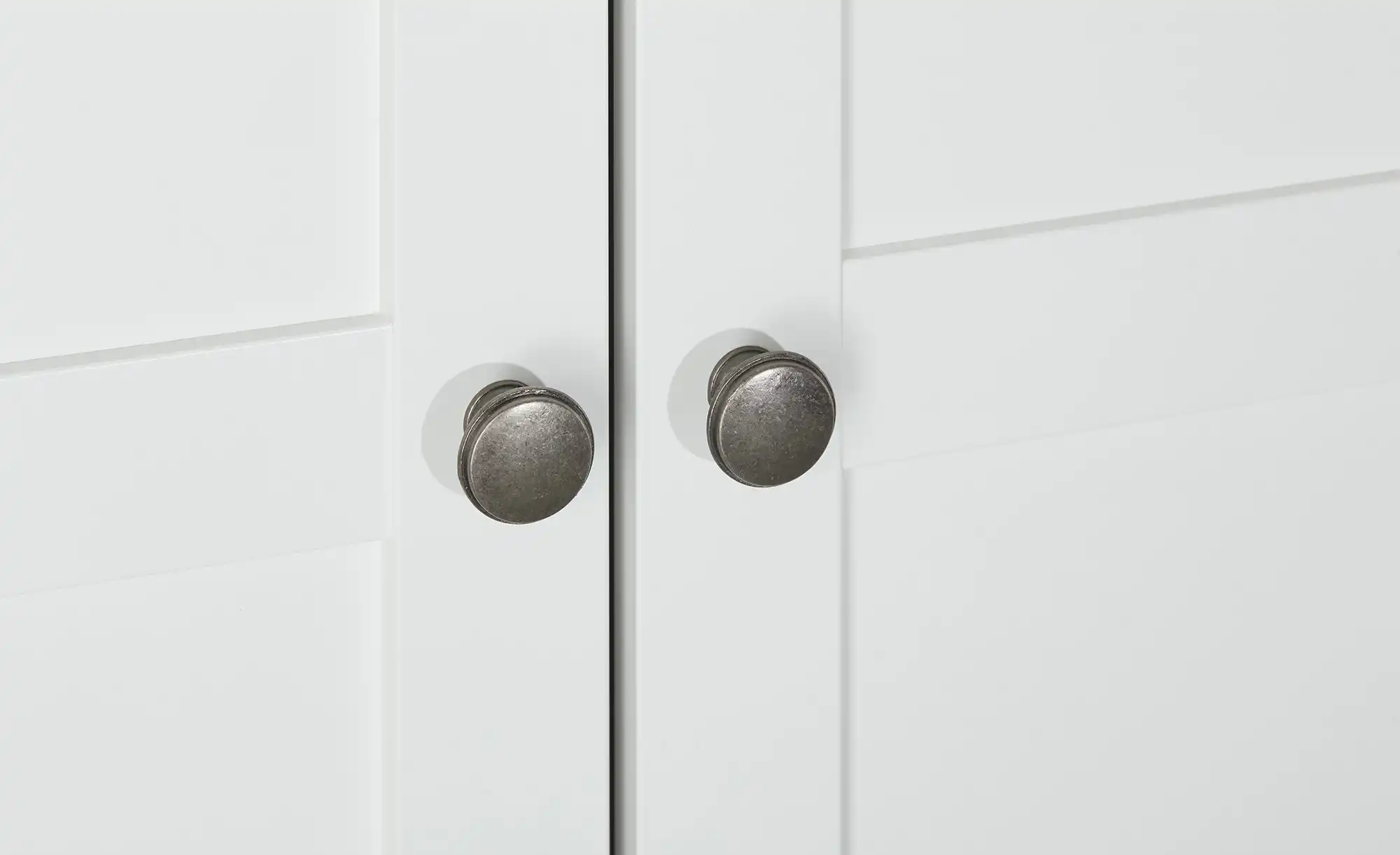 Drehtürenschrank