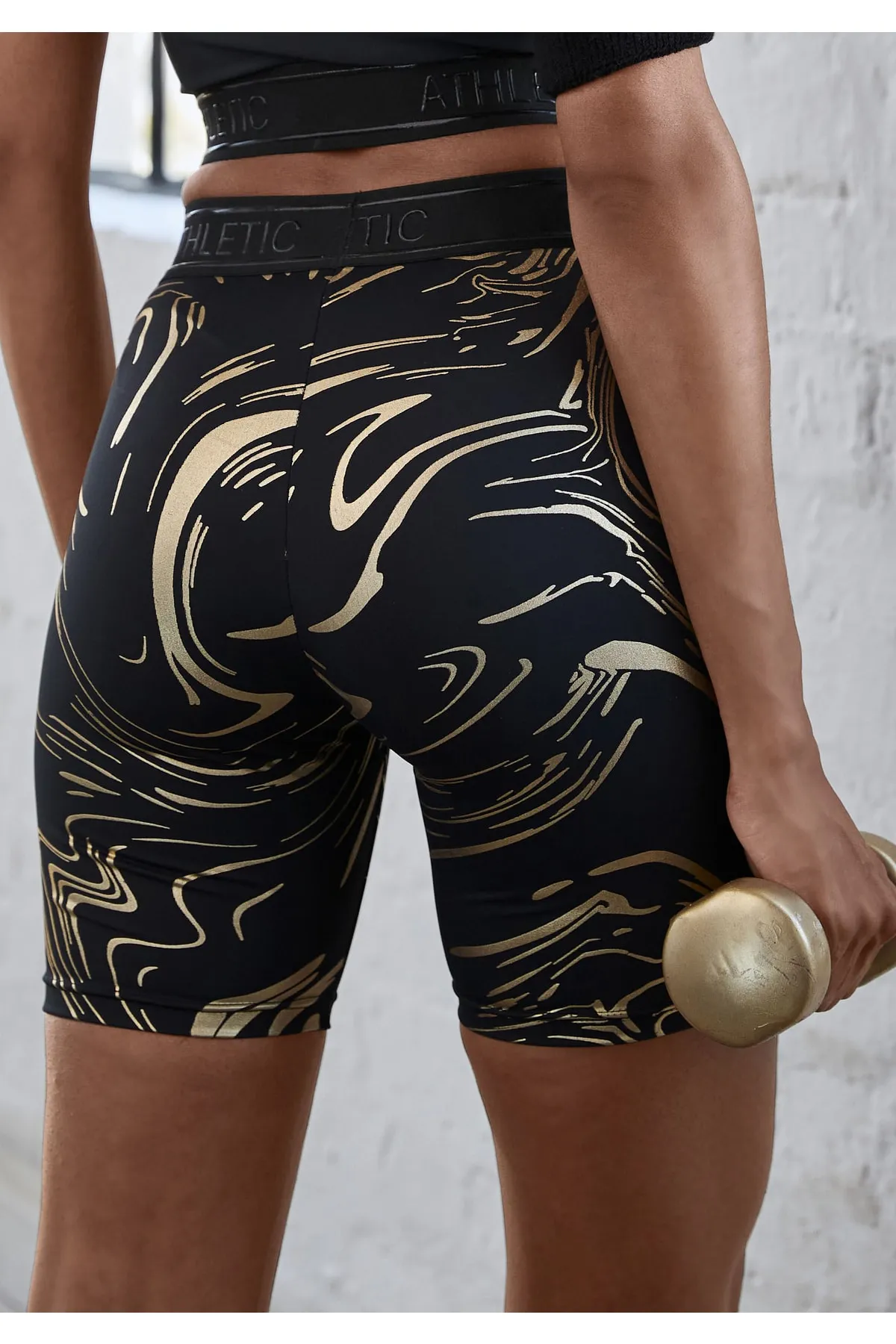 LASCANA Active  Kurze Sporthose - Goldfarben - Mittlerer Bund