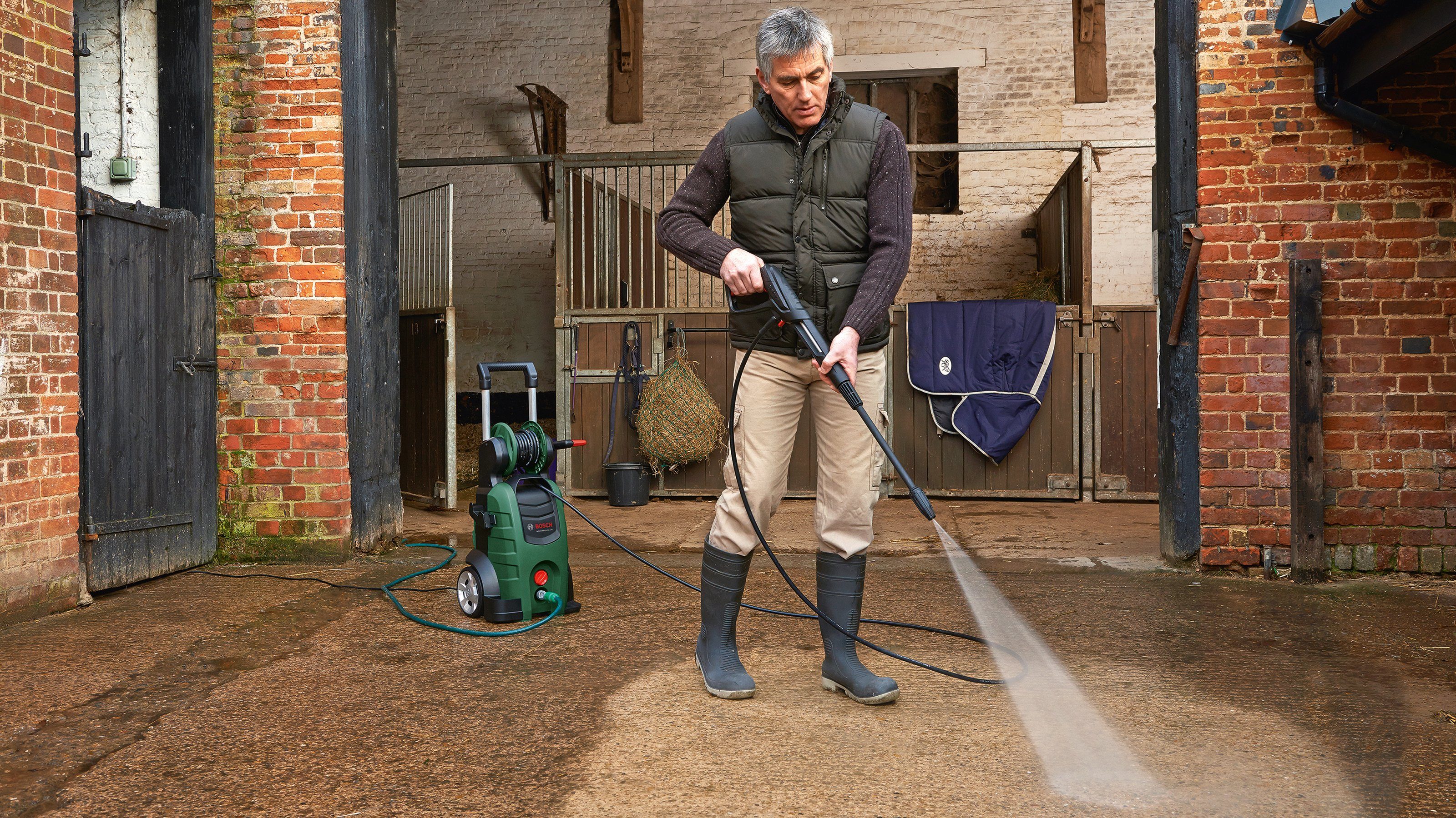 Bosch Home & Garden Hochdruckreiniger AdvancedAquatak 140, Druck max: 140 bar, Fördermenge max: 480 l/h, Inkl. Schlauch, Flachstrahldüse und Metall-Pistole