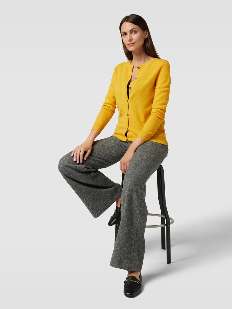 Strickjacke aus Kaschmir mit Knopfleiste in messing