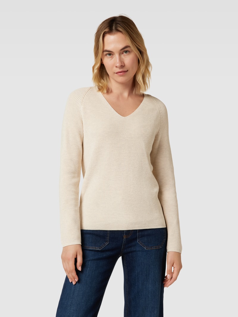 Strickpullover mit V-Ausschnitt in camel