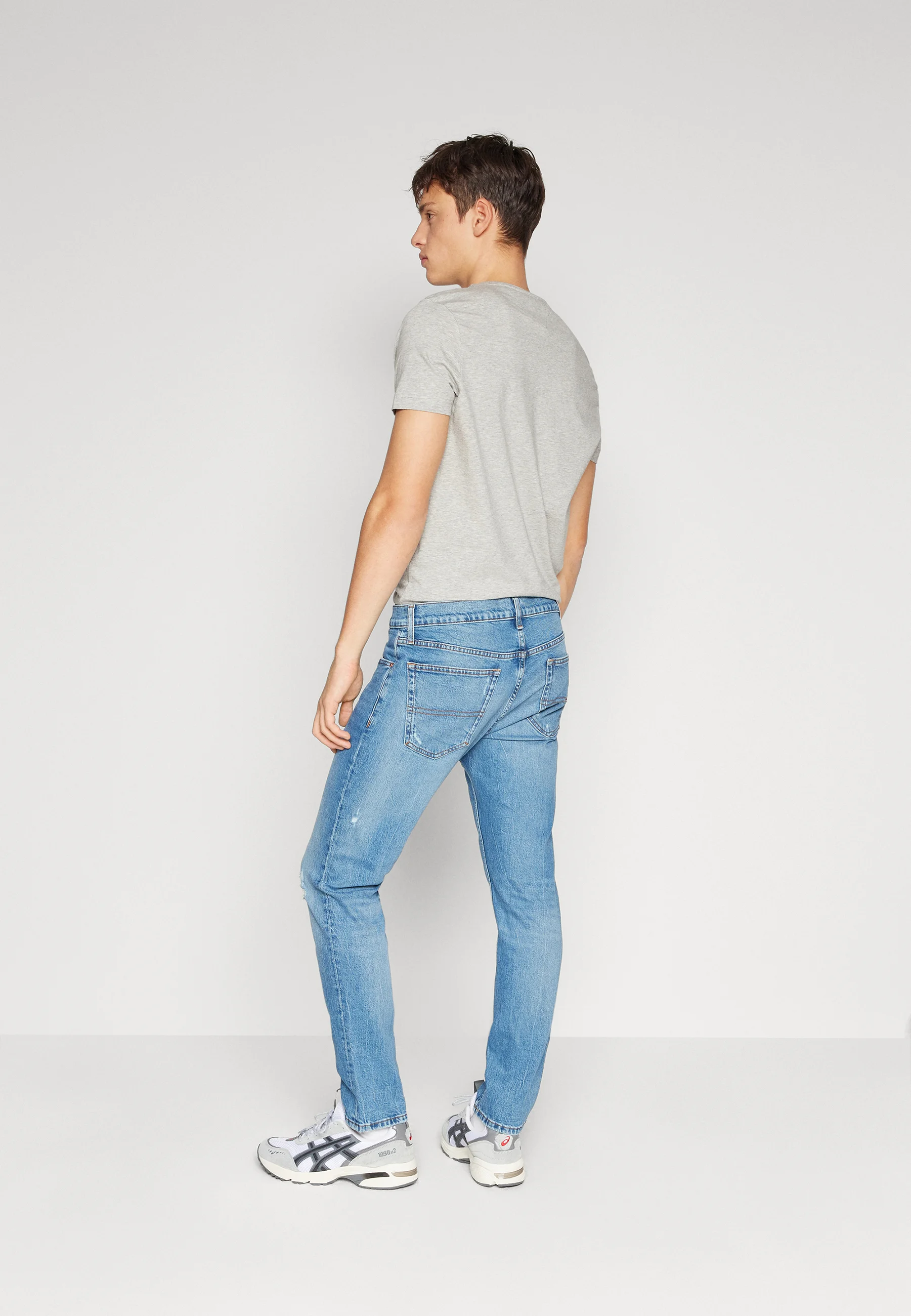 Tommy Jeans AUSTIN SLIM - Vaqueros ajustados