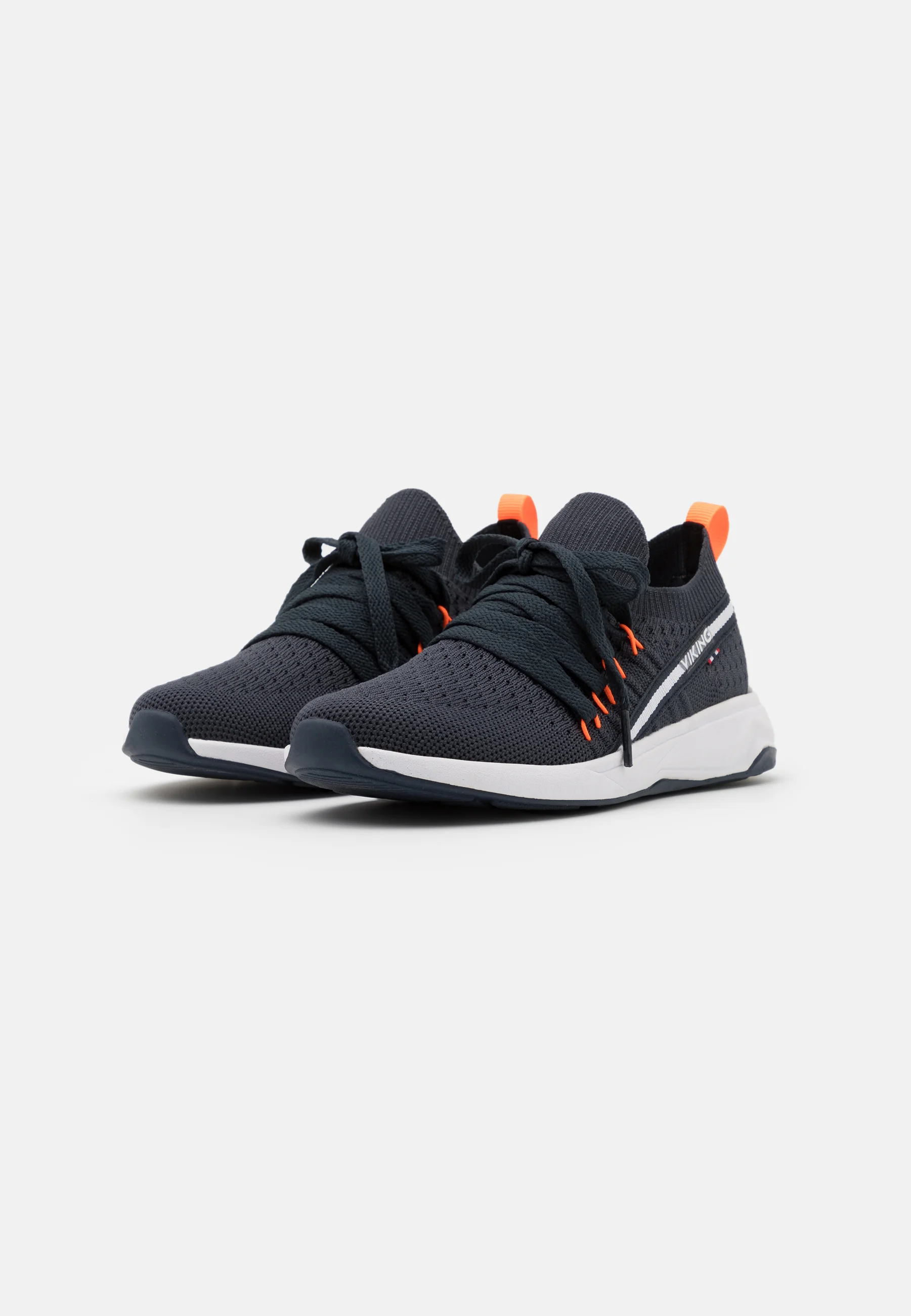 Viking ENGVIK LOW UNISEX - Zapatillas de entrenamiento