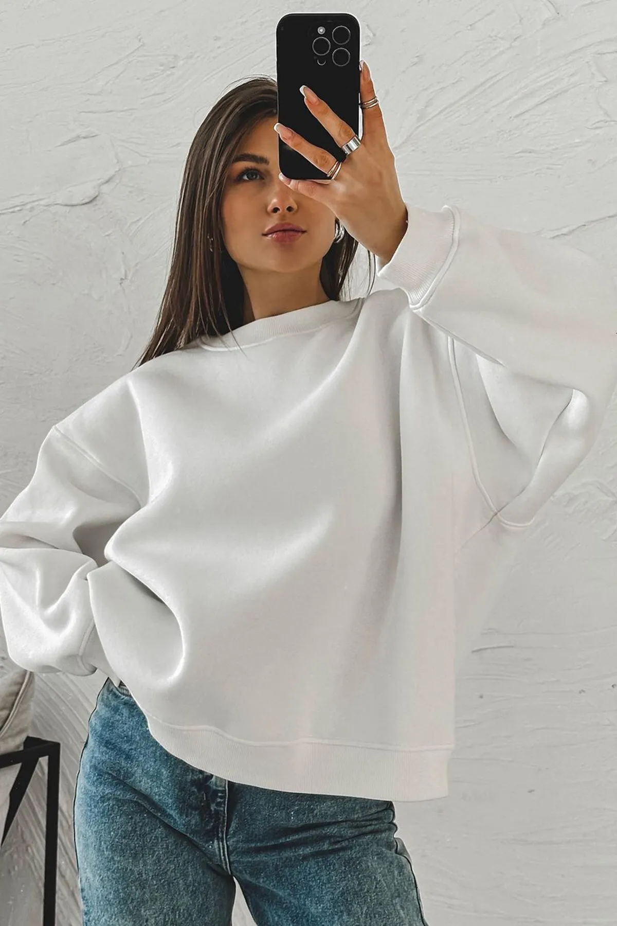 Madmext  Ecrufarbenes Basic-Sweatshirt mit Rundhalsausschnitt Mg1559