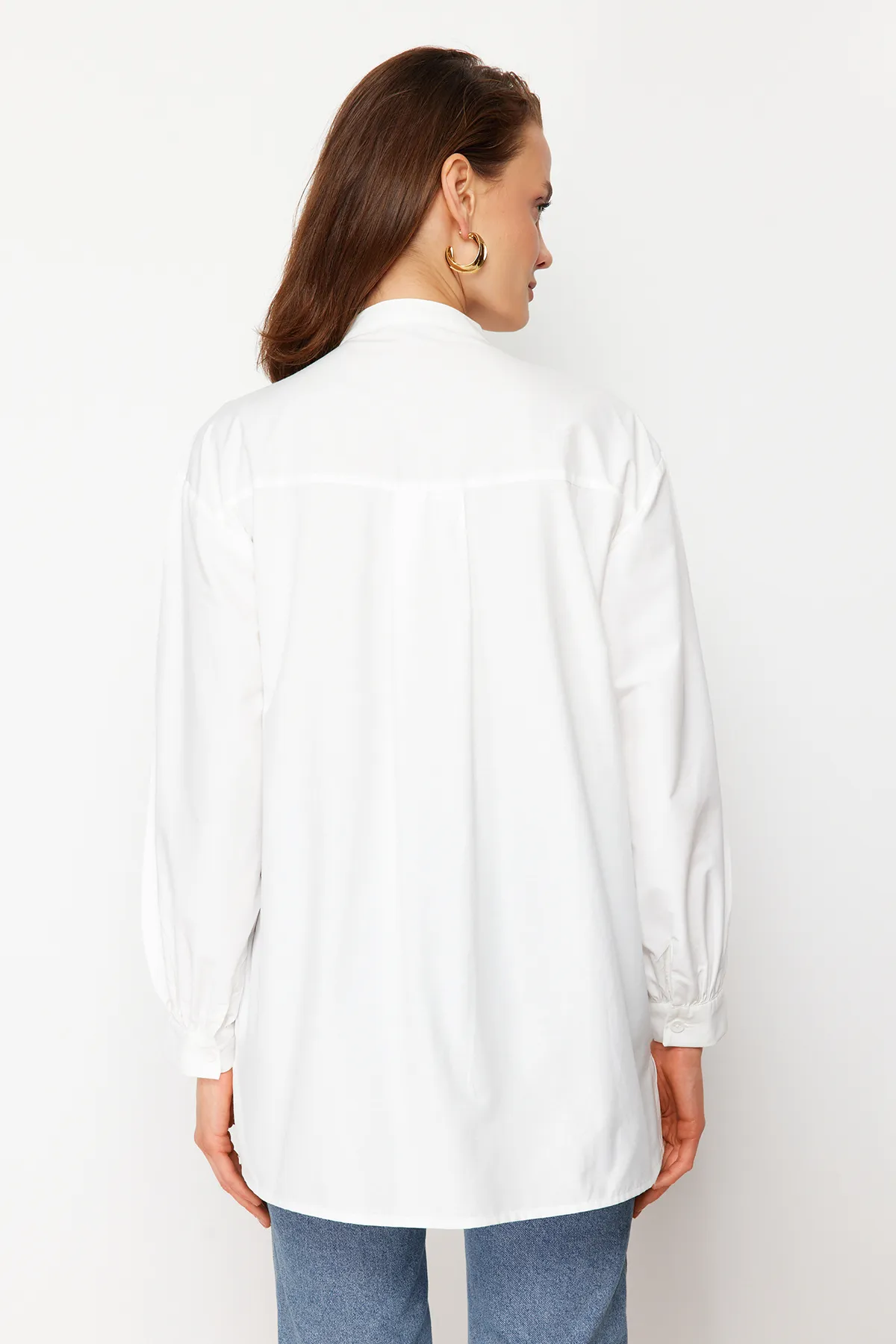 Trendyol Modest  Cremefarbenes gewebtes Baumwollhemd TCTSS23TG00030