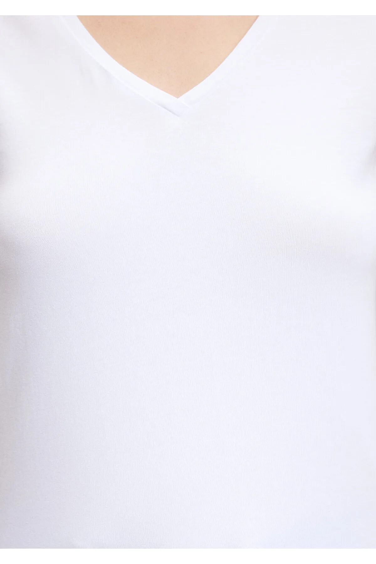 Mavi  Weißes Stretch-T-Shirt mit V-Ausschnitt - Taillierter Schnitt162769-620