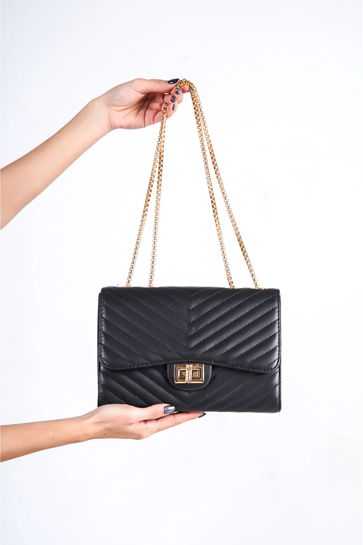 Capone Outfitters  Capone London Quilted Black Damentasche