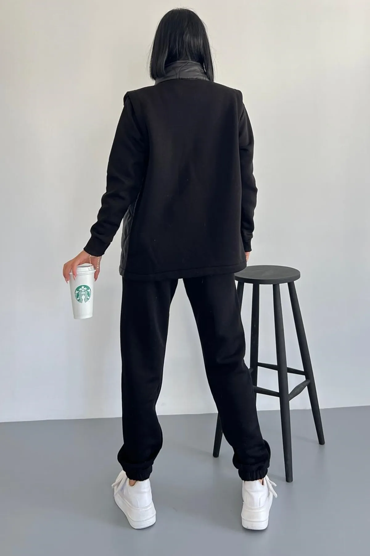 lovebox  3-fädiger, erhabener Sweatshirt-Einsatz mit hoher Taille, schwarzer Trainingsanzug und Weste, 3-teiliges schwarzes Set 500